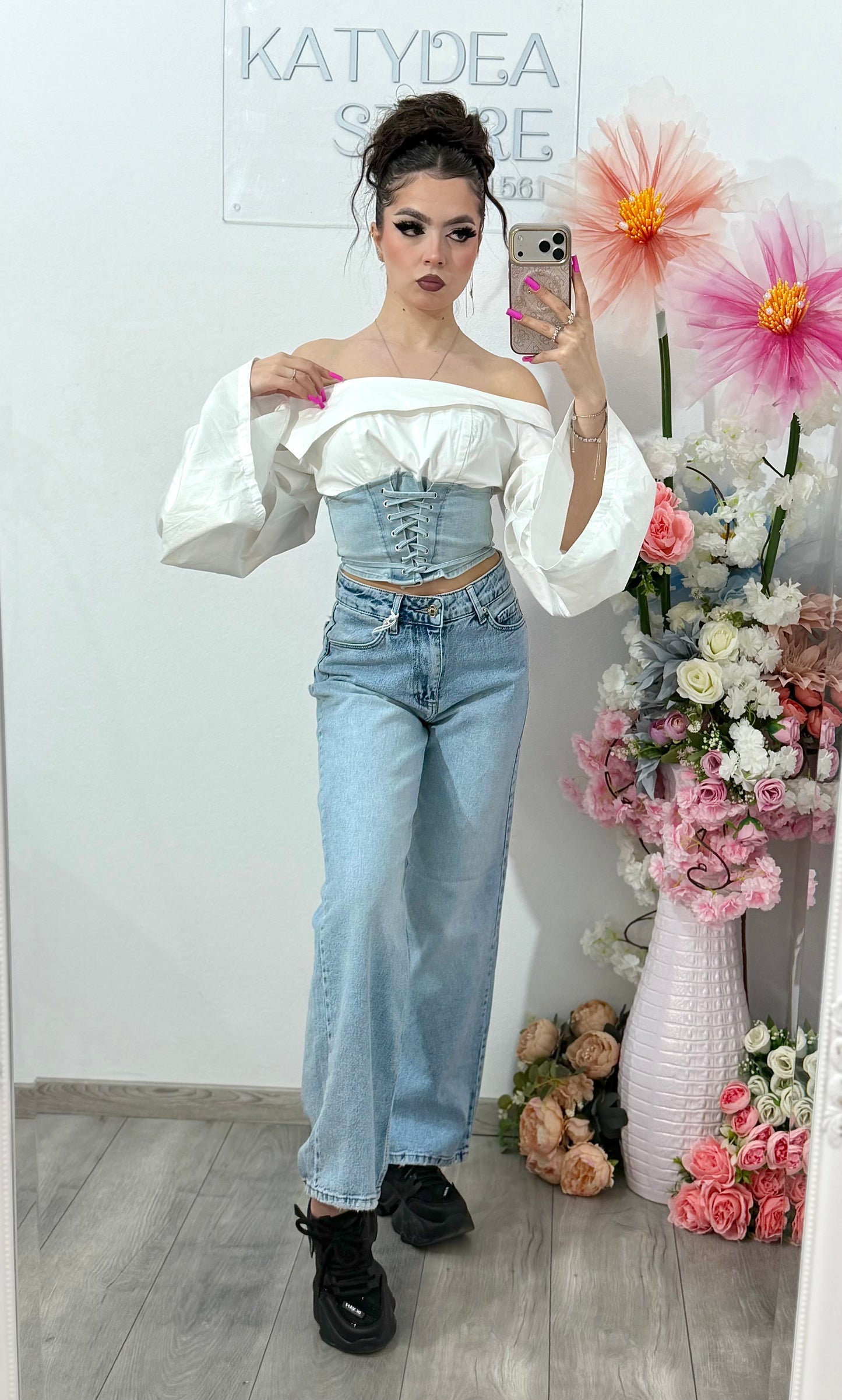 Jeans WideLeg cu buzunar cu piatra roz ștanțată RAMONA