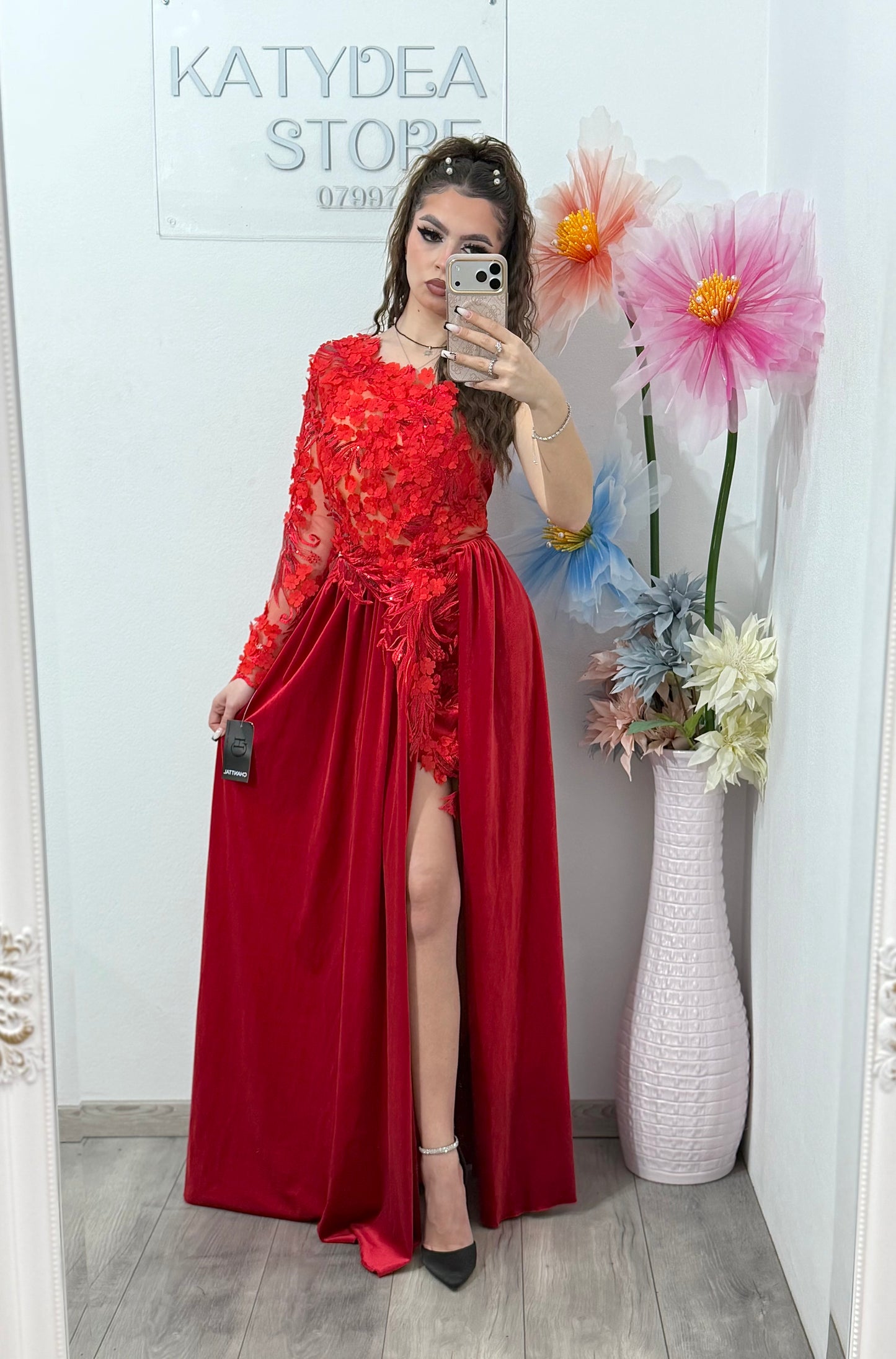 Rochie rosie spectaculoasă din catifea și dantelă DELUXE