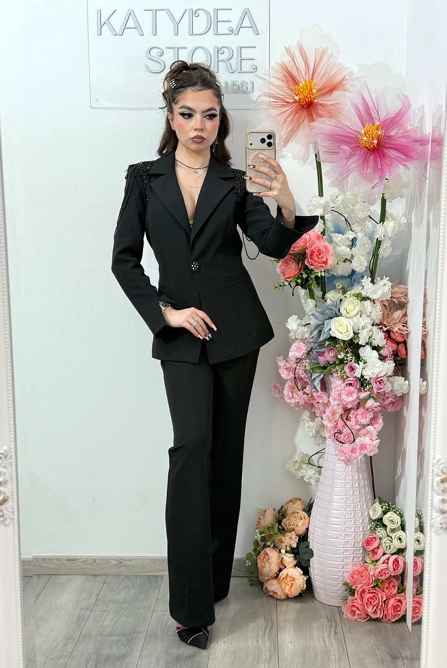 Compleu elegant cu detalii luxuriante negru MAYA