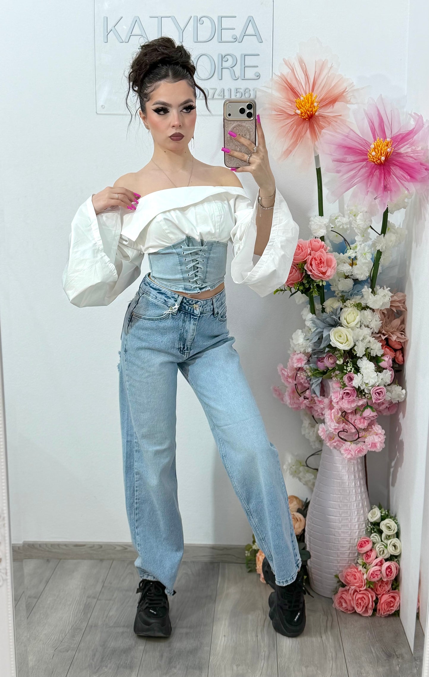 Jeans WideLeg cu buzunar cu piatra roz ștanțată RAMONA