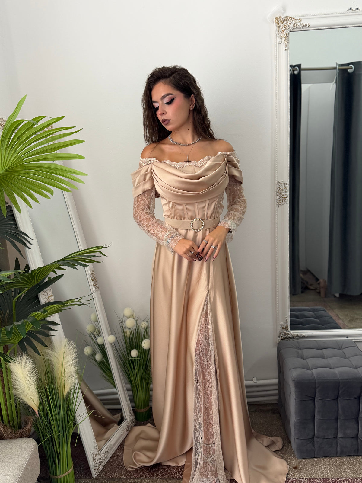 Rochie elegantă crem tip prințesă LUXURY