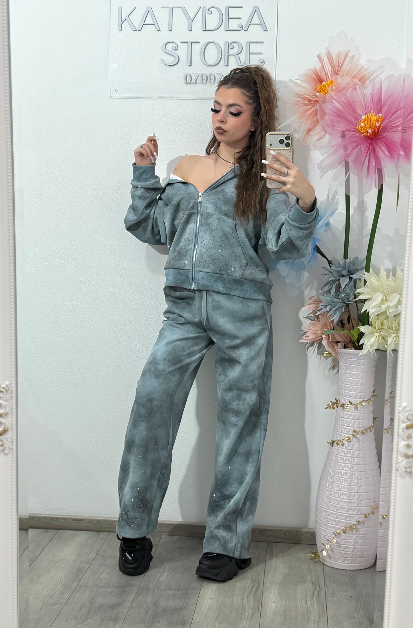 Compleu cu cristale ștanțate grey MARA