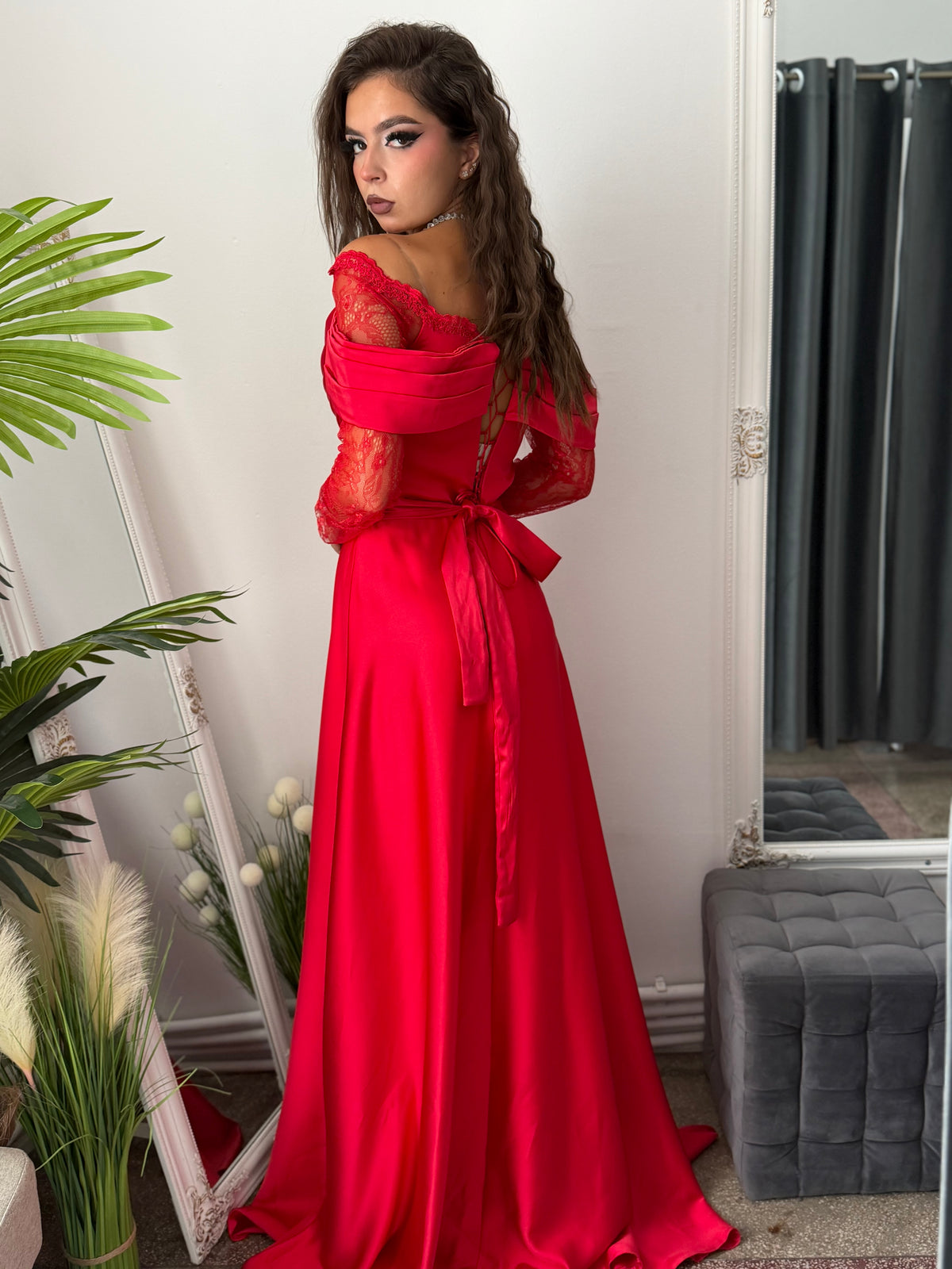 Rochie elegantă roșie tip prințesă LUXURY