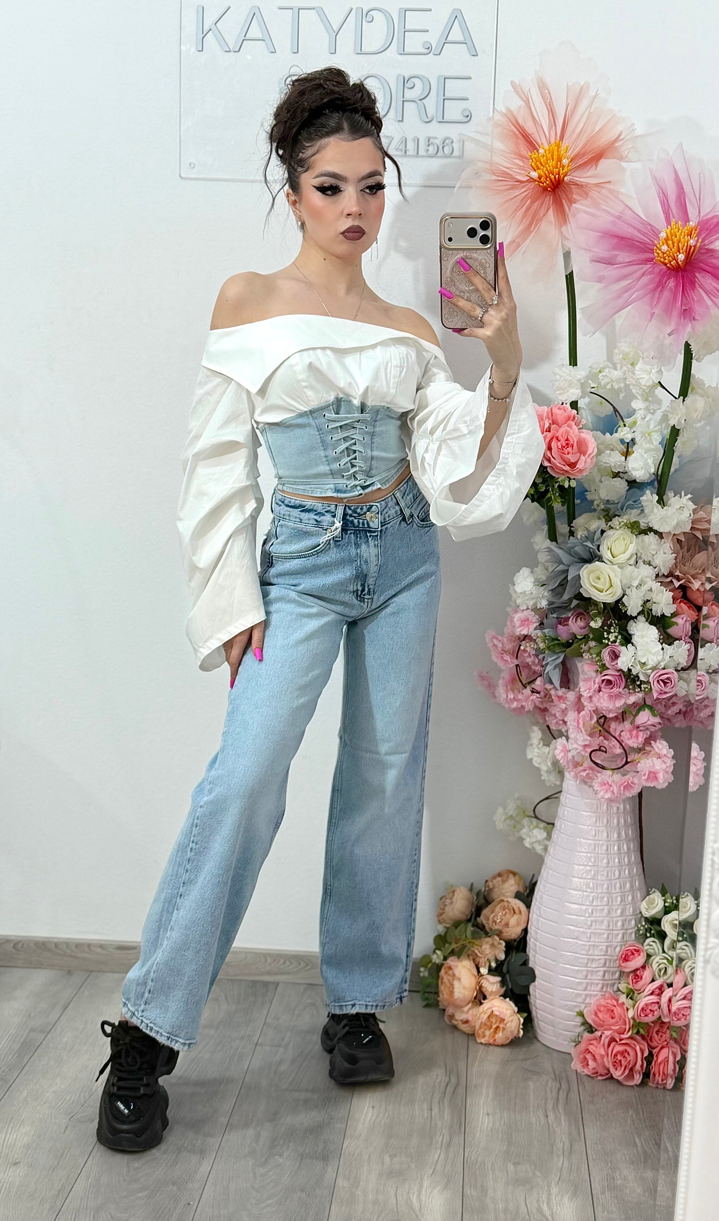 Jeans WideLeg cu buzunar cu piatra roz ștanțată RAMONA