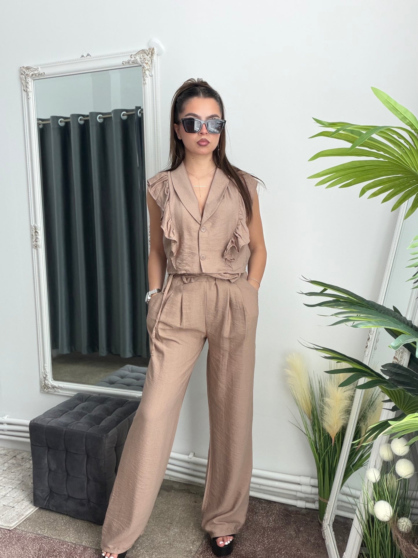 Compleu din în beige BELLE