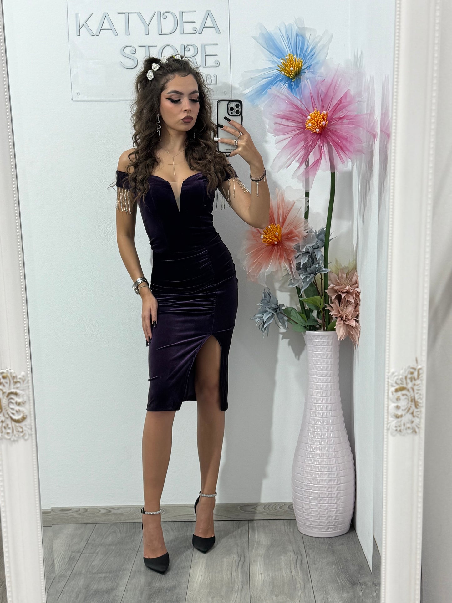 Rochie elegantă mov din catifea, cu umeri goi și despicătură pe picior Lolita