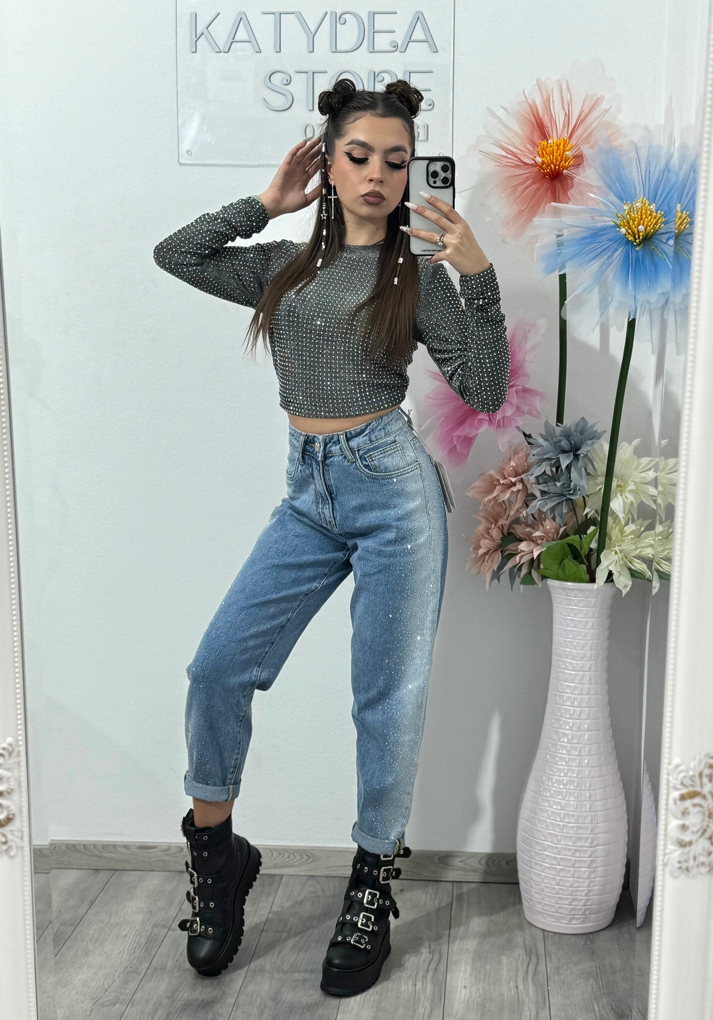 Blugi momfit albaștri cu cristale RALUKA