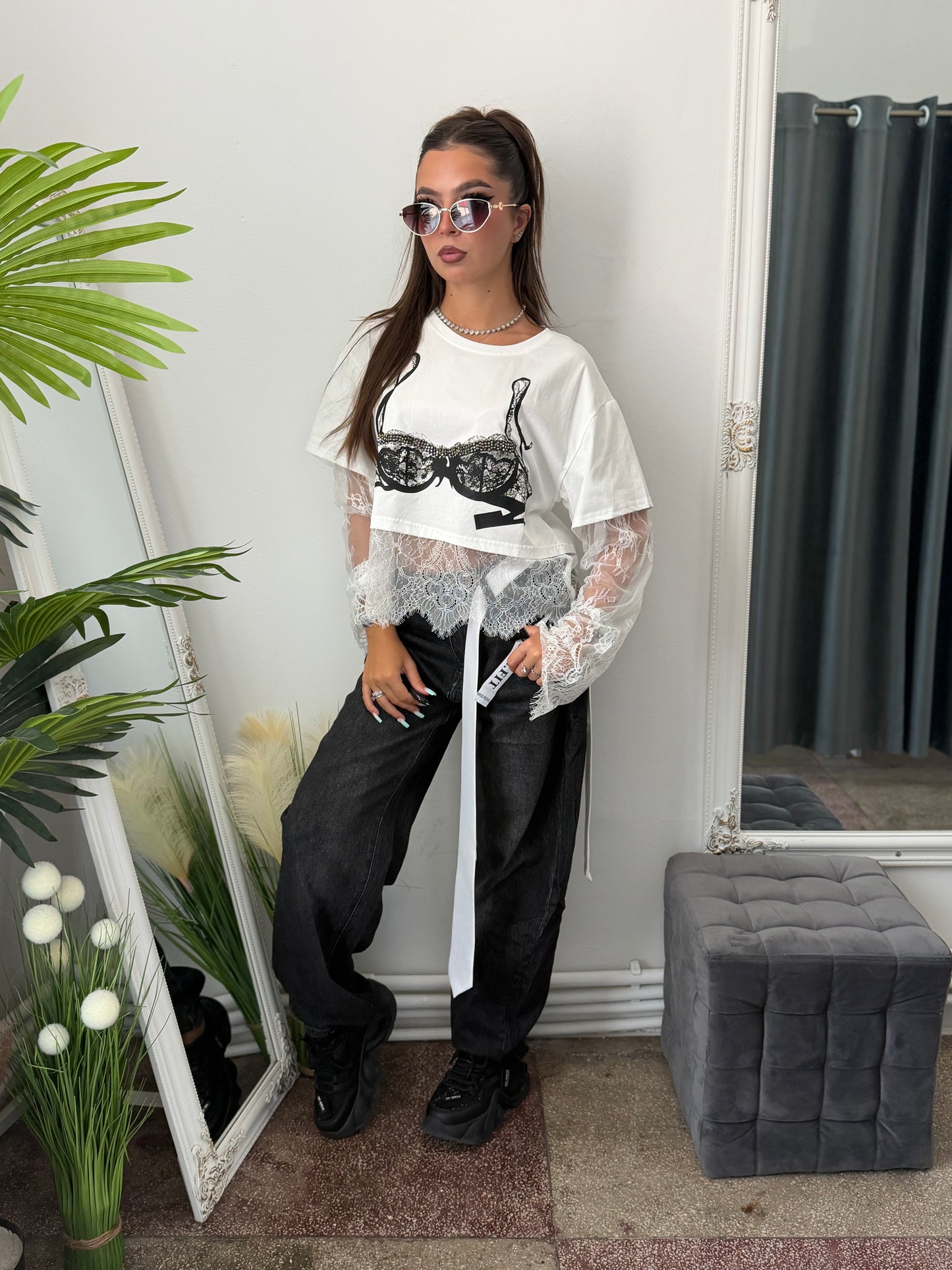 Tricou accesorizat cu dantelă alb TARRA