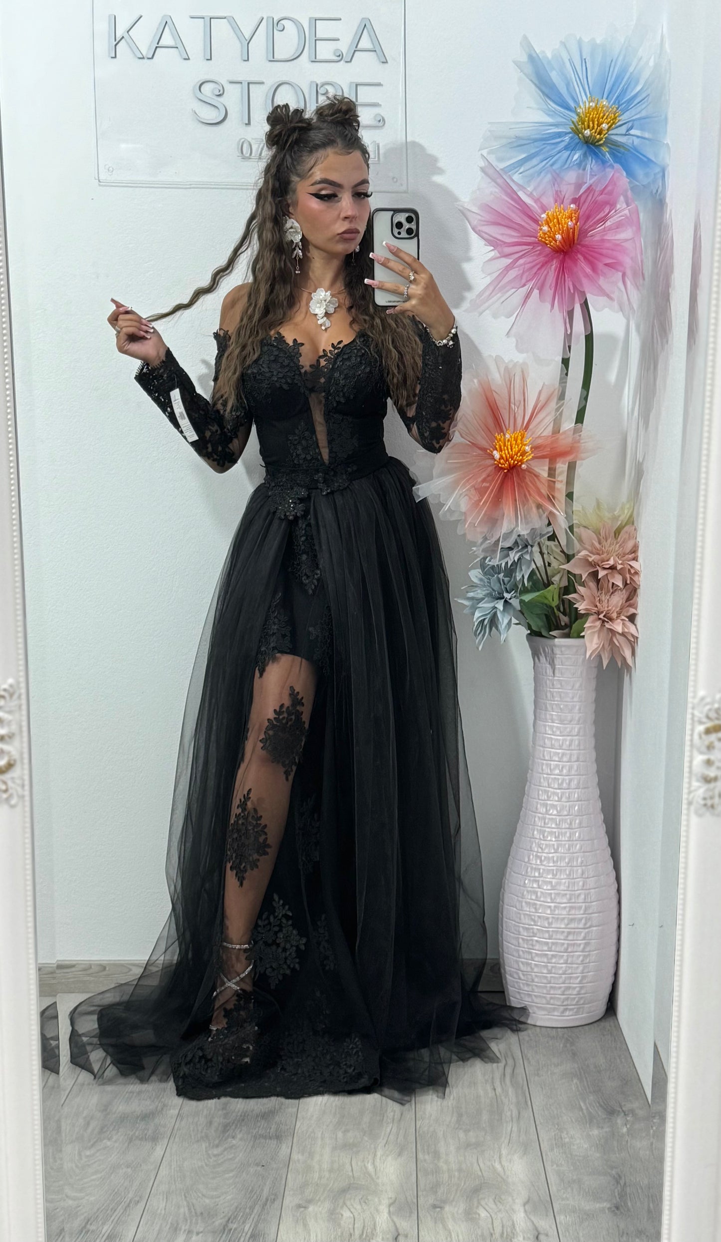 Rochie neagra de seara lunga Vivian din tulle si dantela