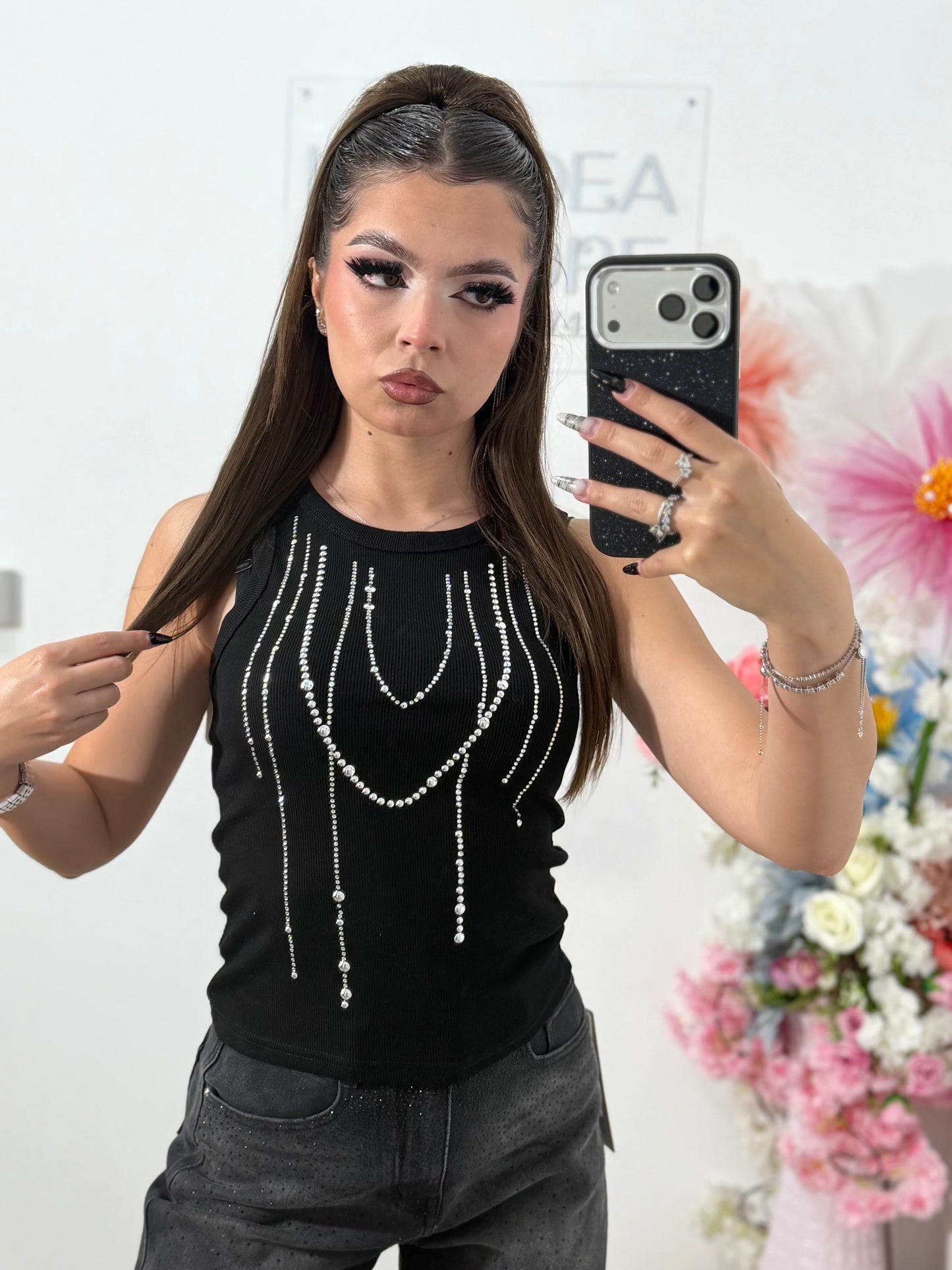 Top negru accesorizat PAULA