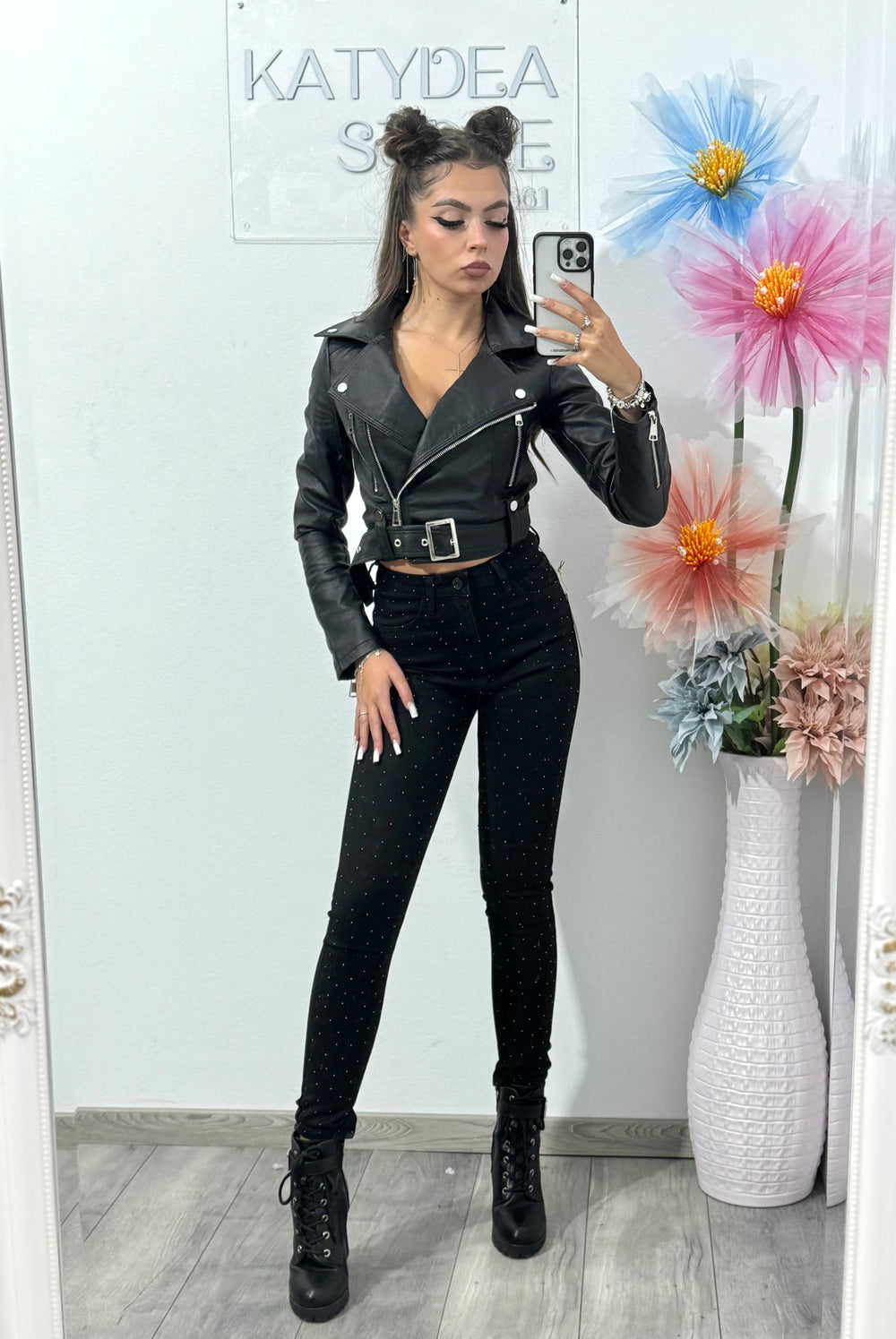 Jeans skinny negri Carla cu cristale ștanțate