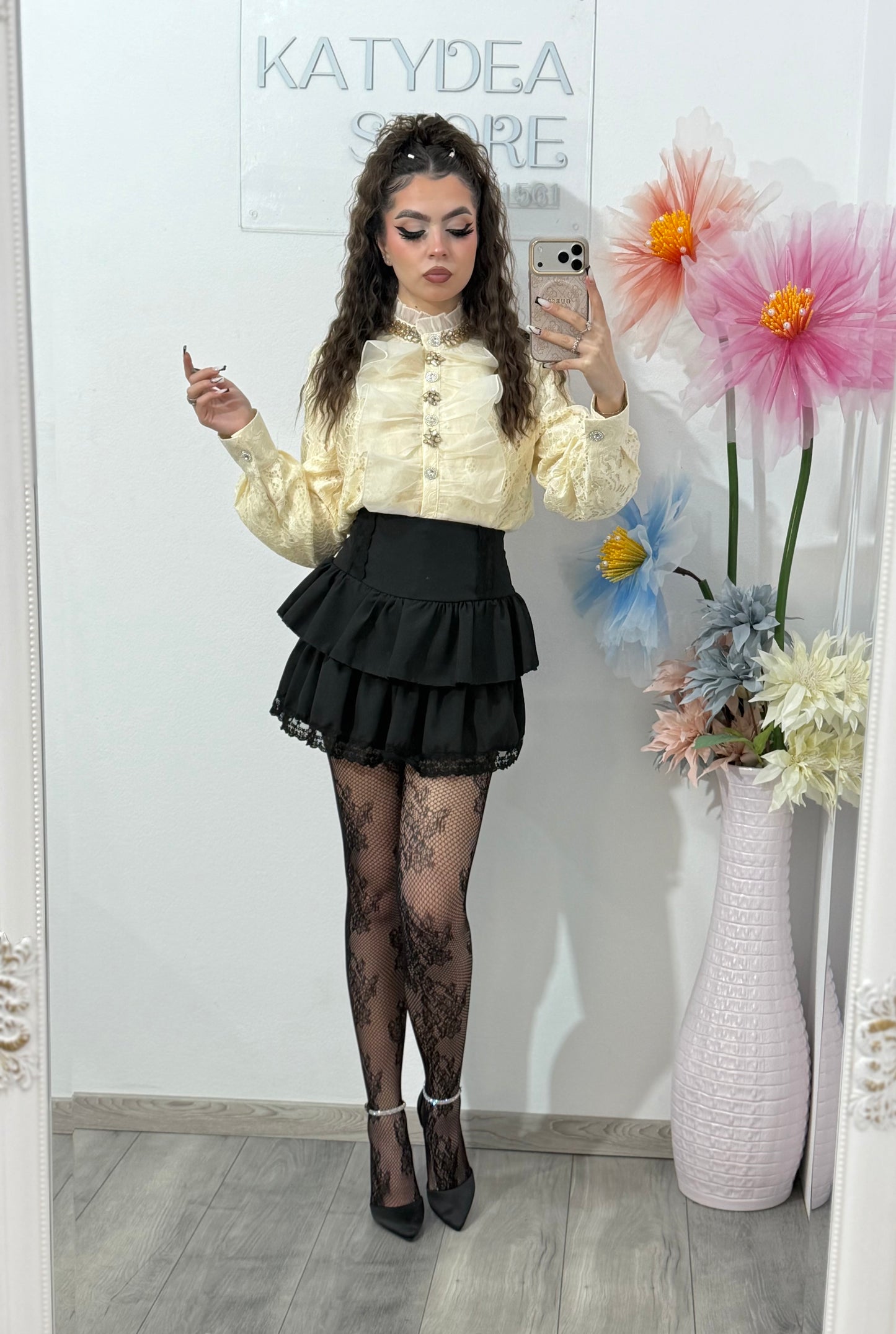 Cămașă cu broderie și bijuterii MARA