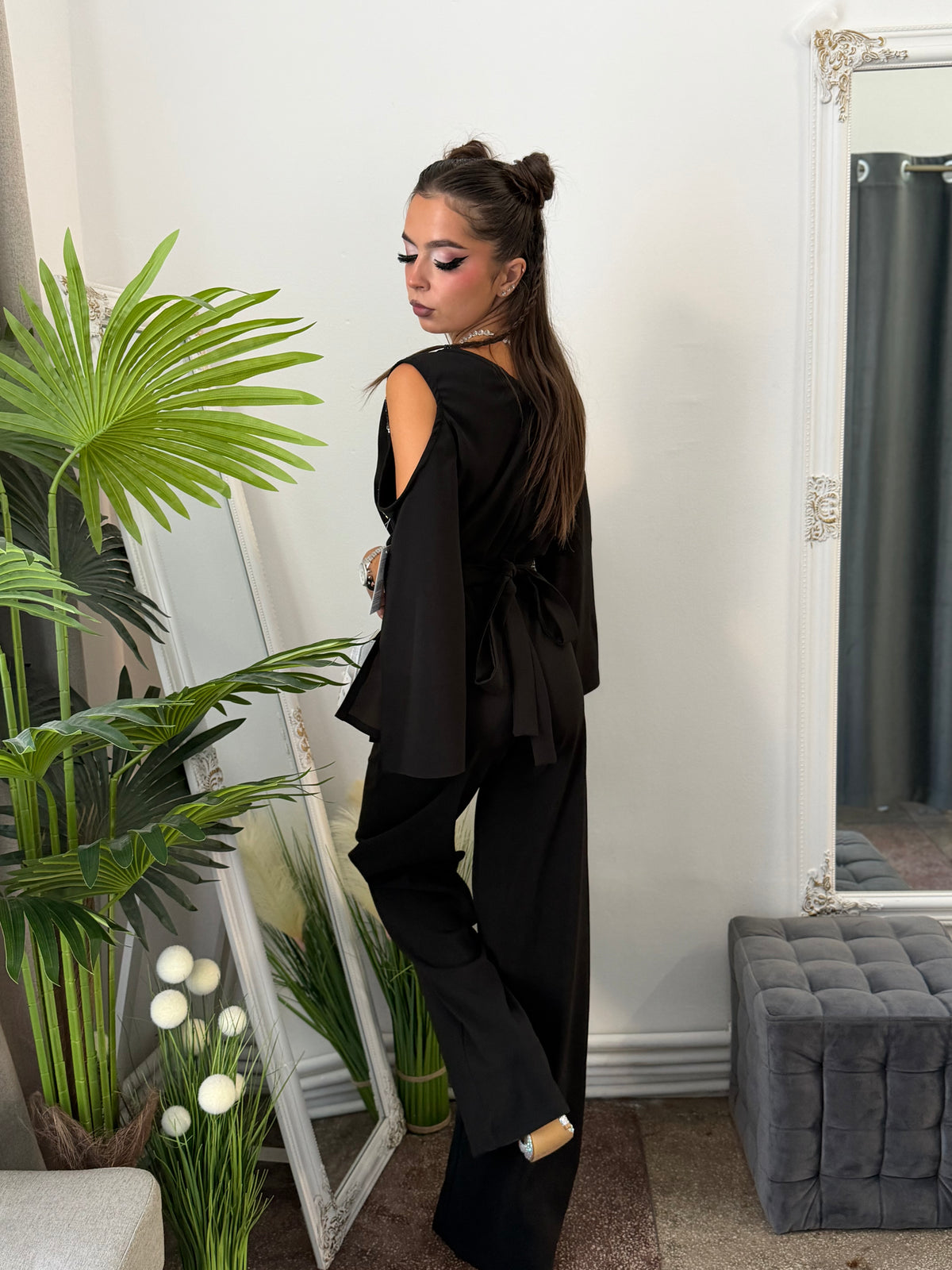 Salopetă elegantă neagra cu detalii argintii ELSA