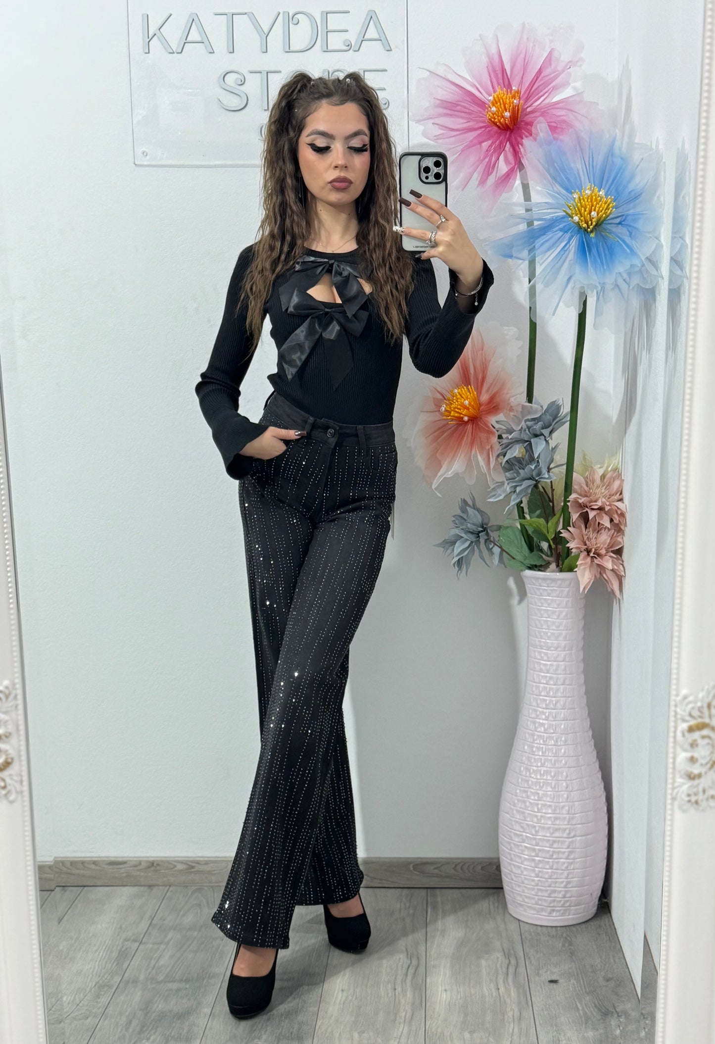 Jeans WideLeg negri cu cristale ștanțate Sorina