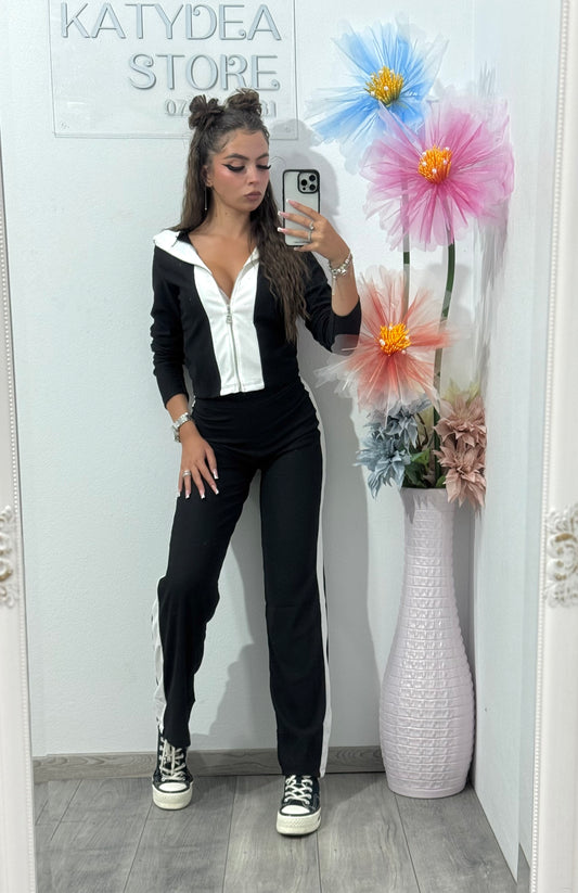 Compleu cu pantaloni evazați negru Maya