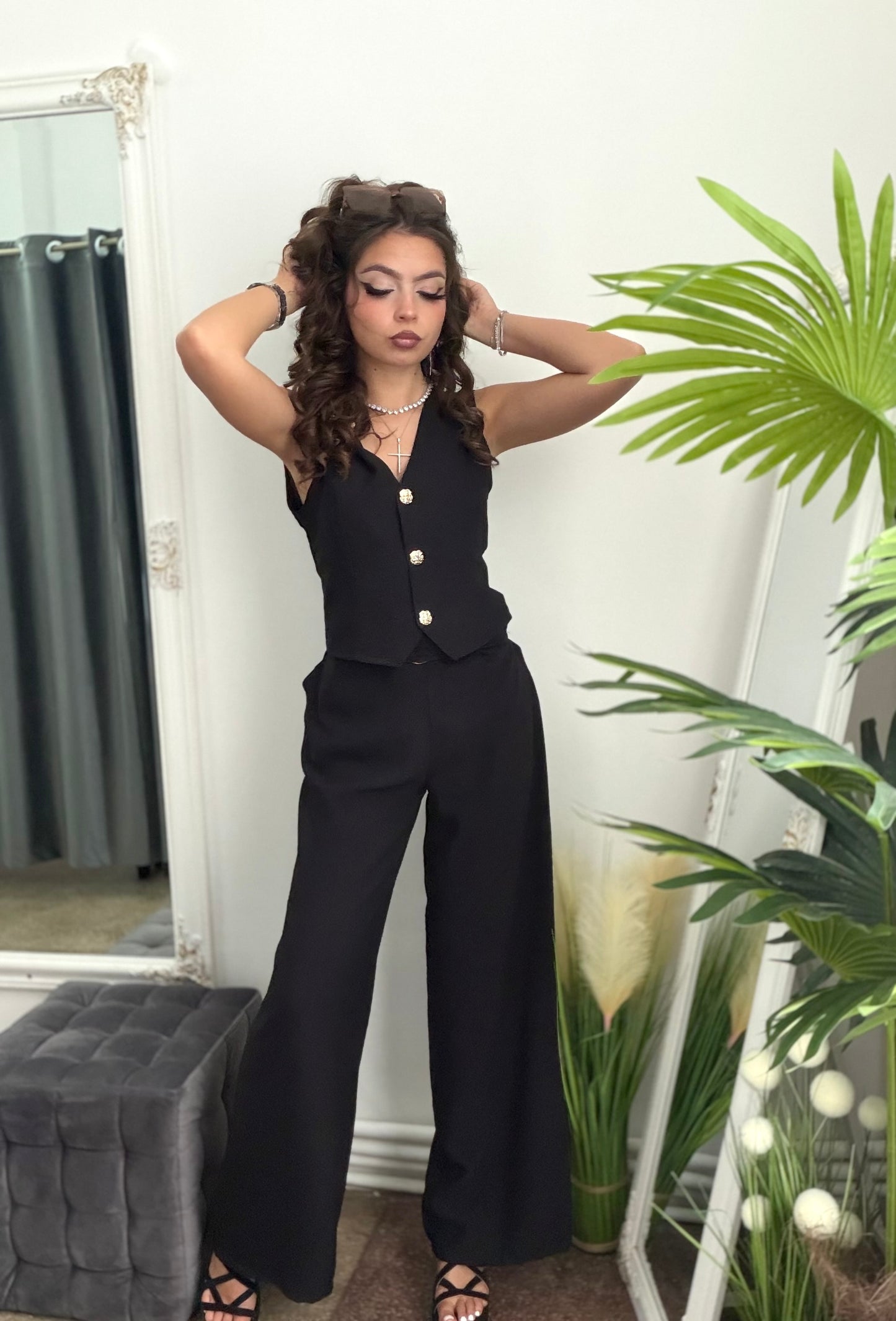 Compleu din in ELEGANCE negru