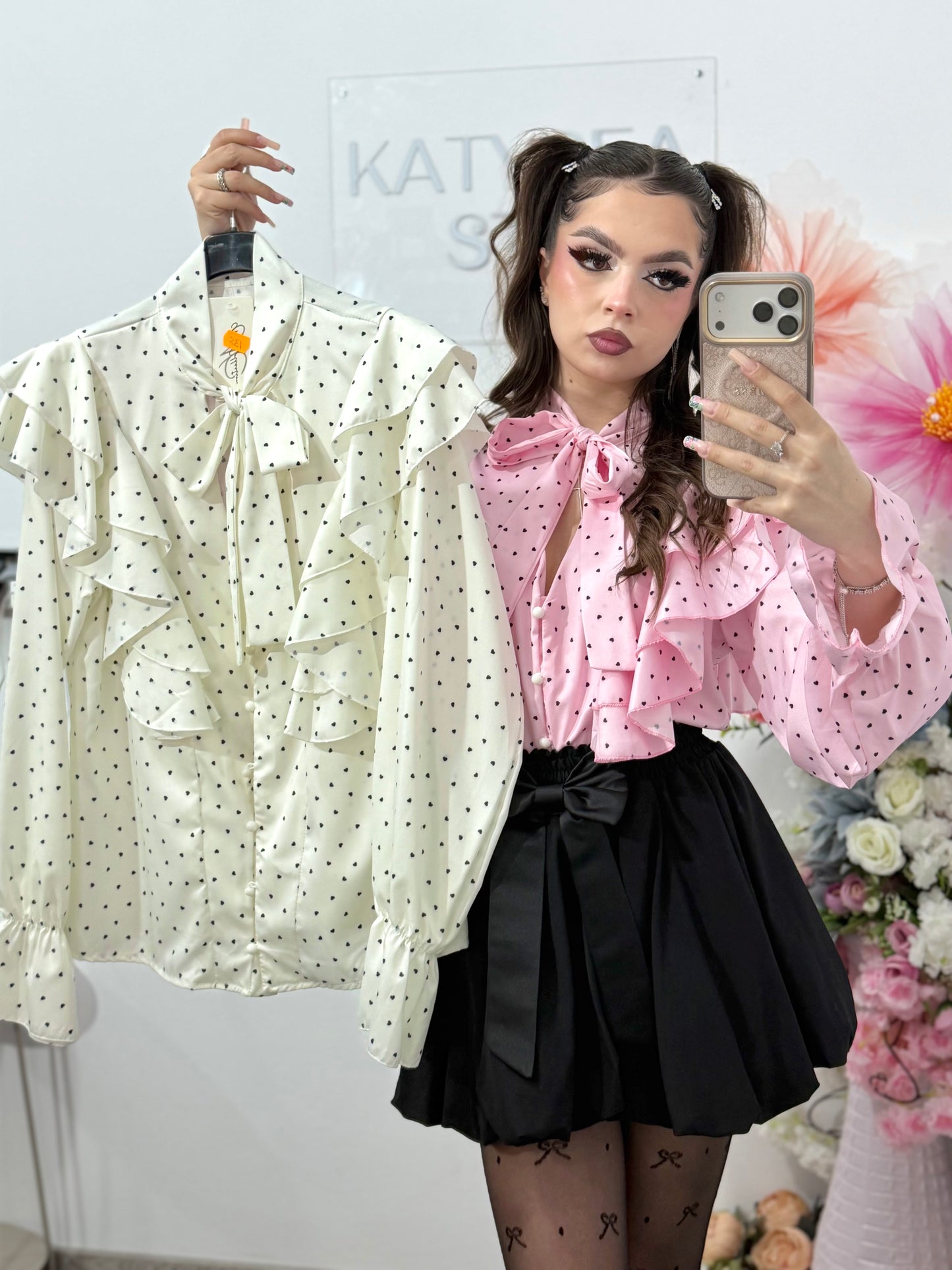 Cămașă elegantă cu buline și volanase MARIA