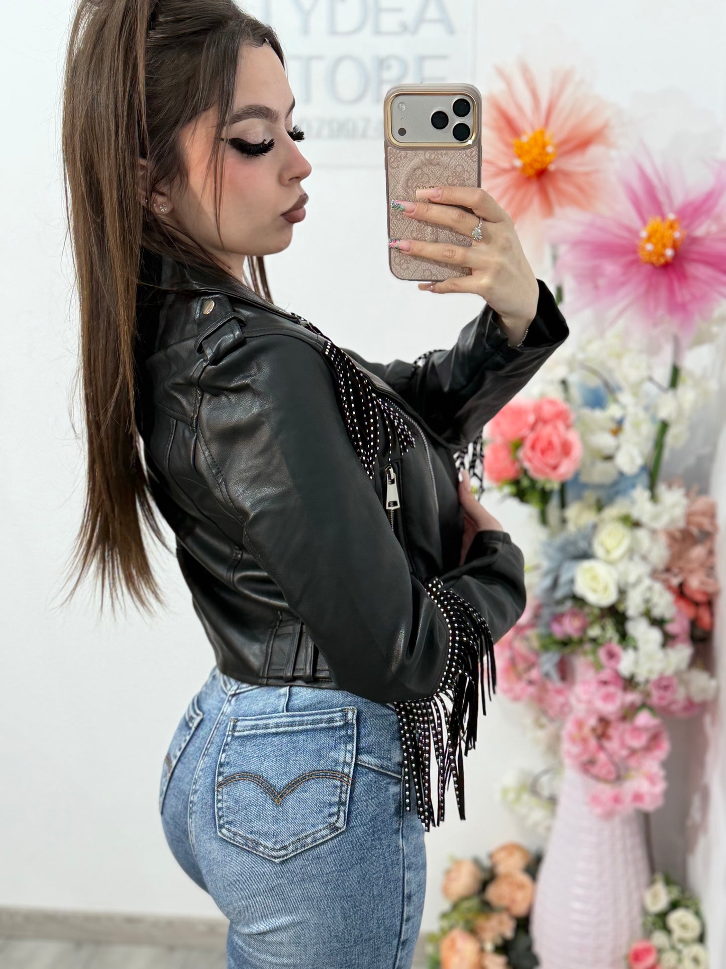 Geacă din imitație de piele cu franjuri neagră MARA