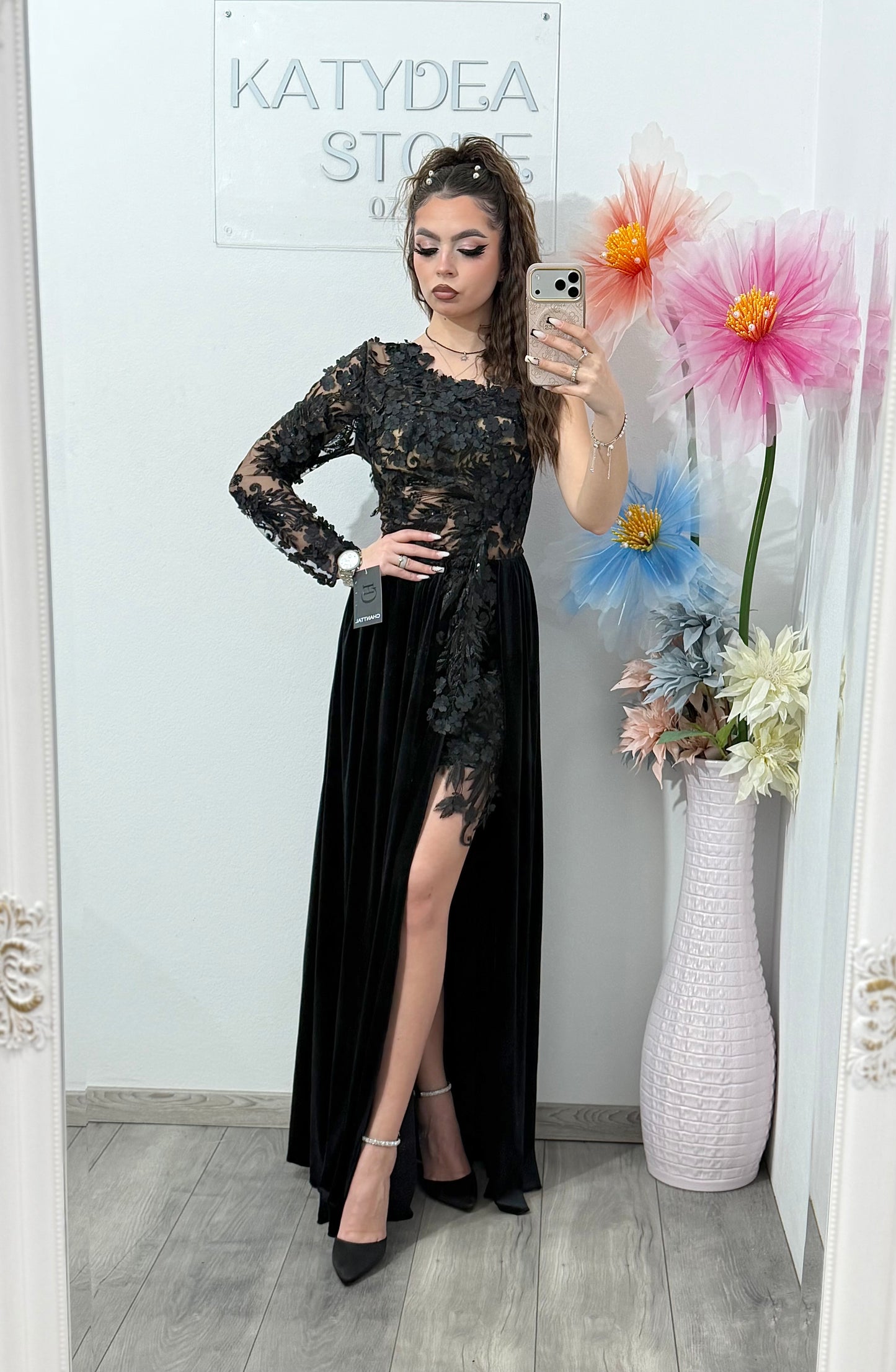 Rochie neagră spectaculoasă cu catifea și dantelă DELUX