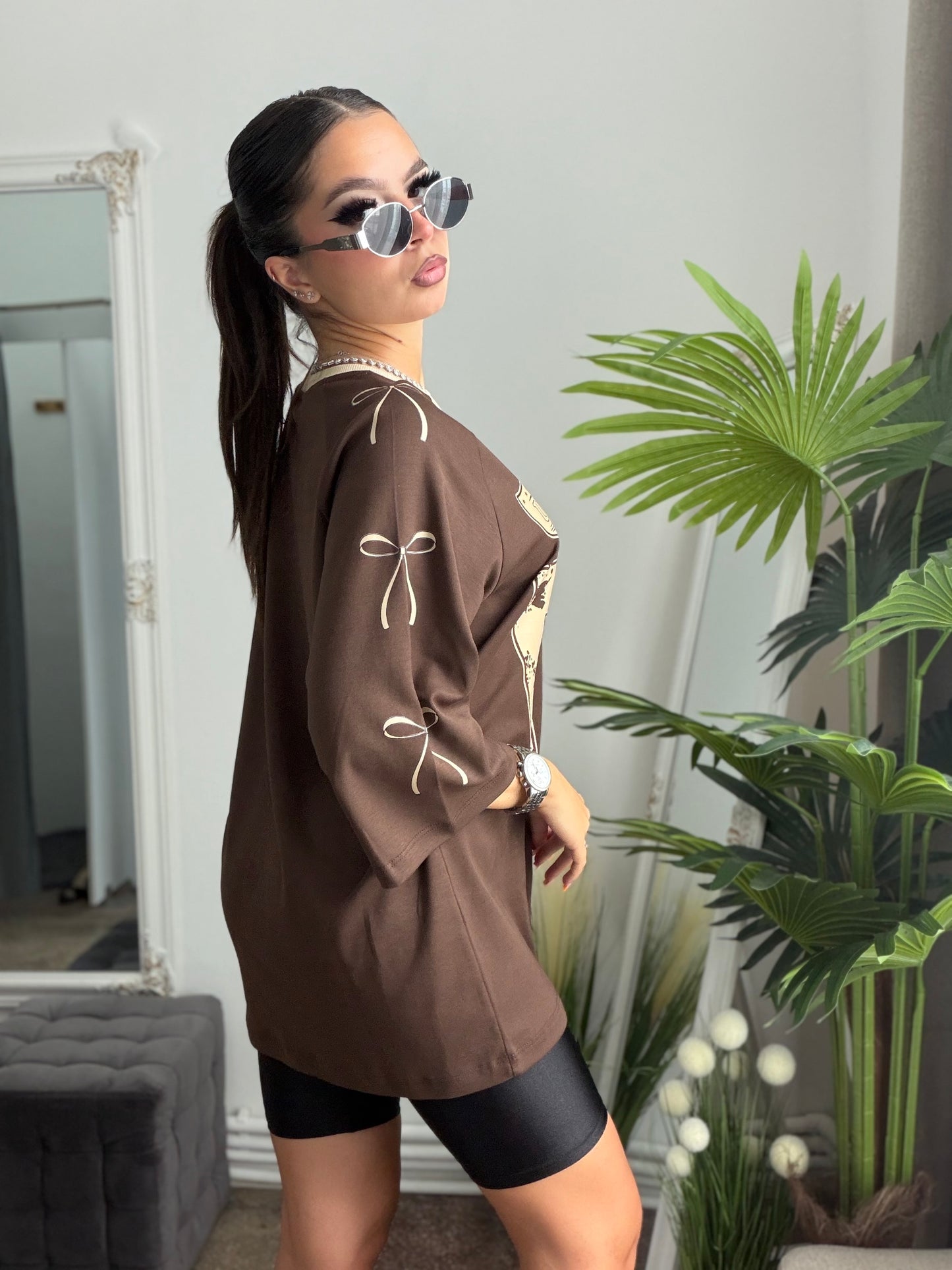 Tricou oversize maro LUCKY