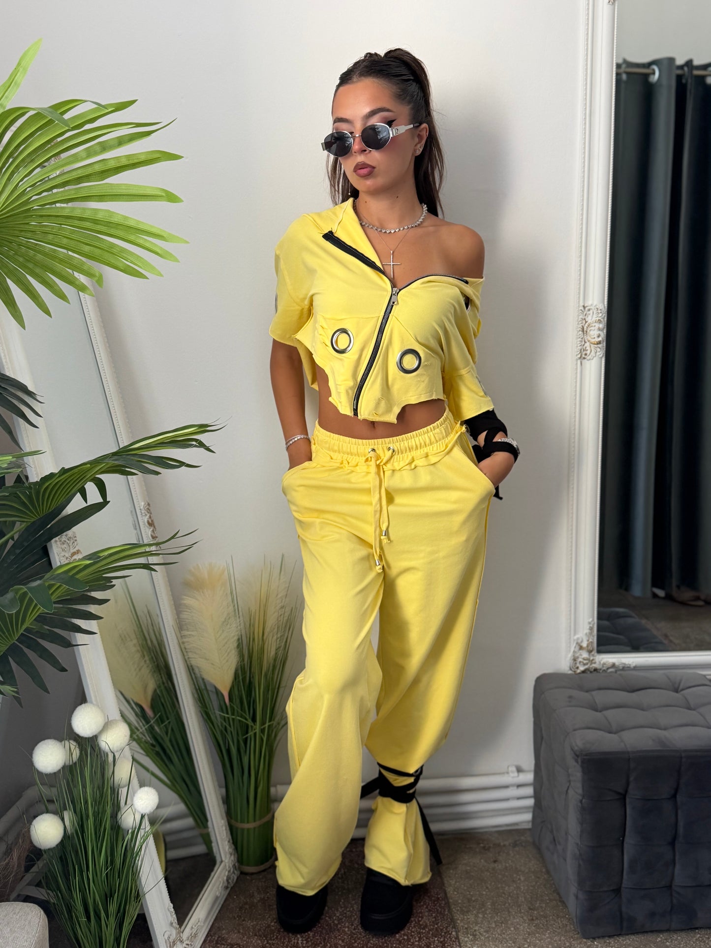 Compleu din 3 piese EXOTIC galben