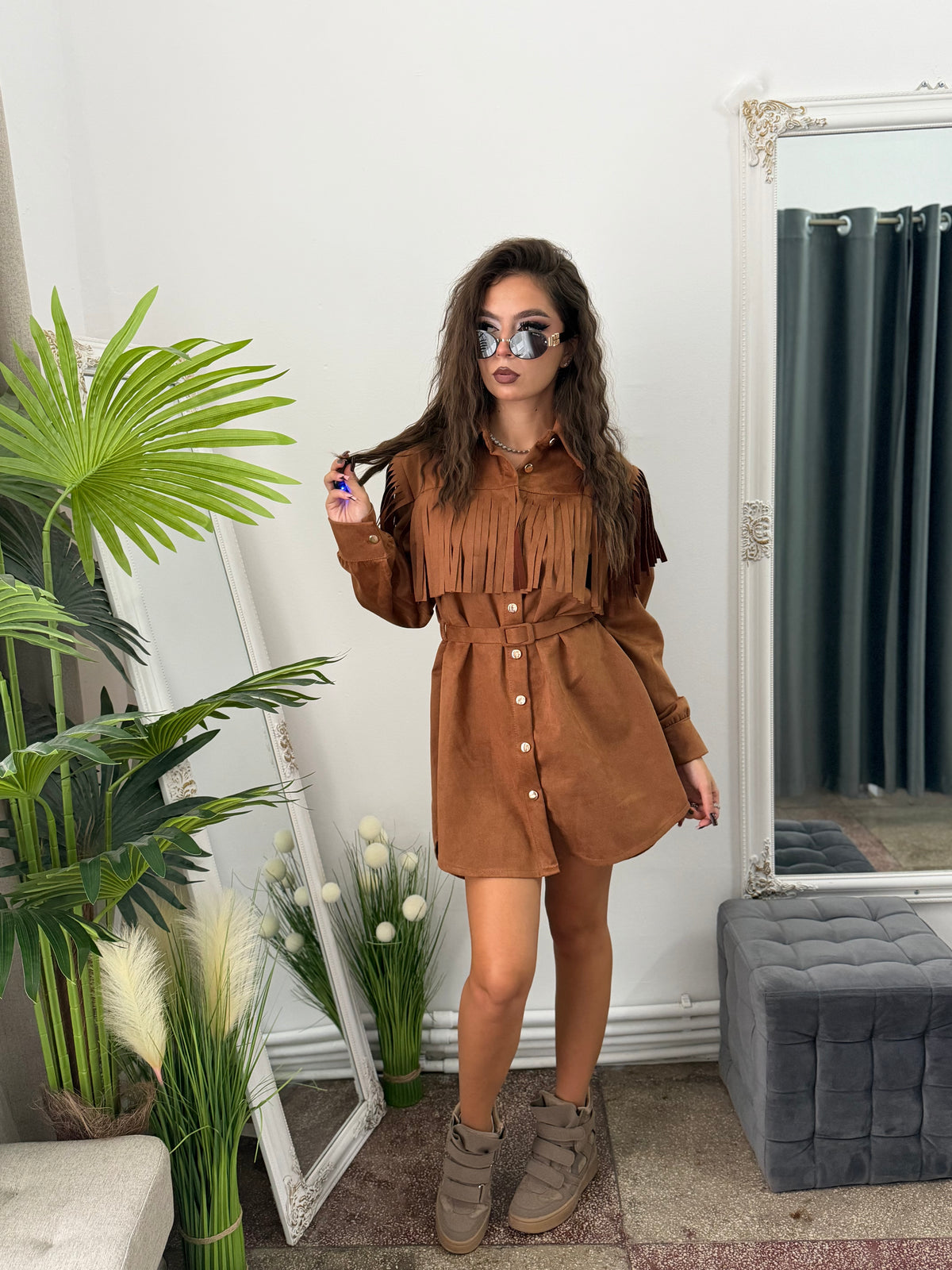 Rochie din piele întoarsă maro