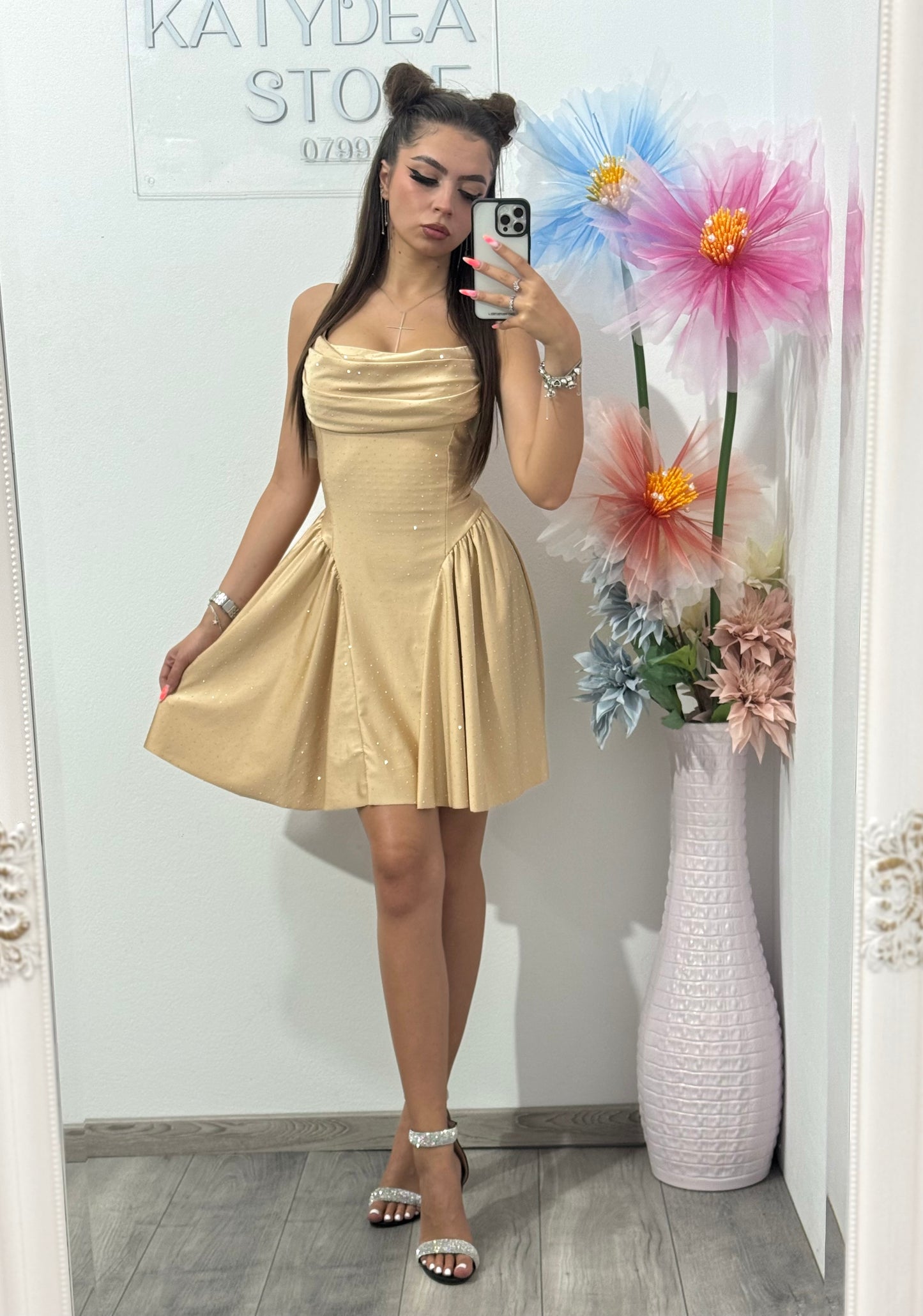Rochie cu cristale ștanțate beige Ginny
