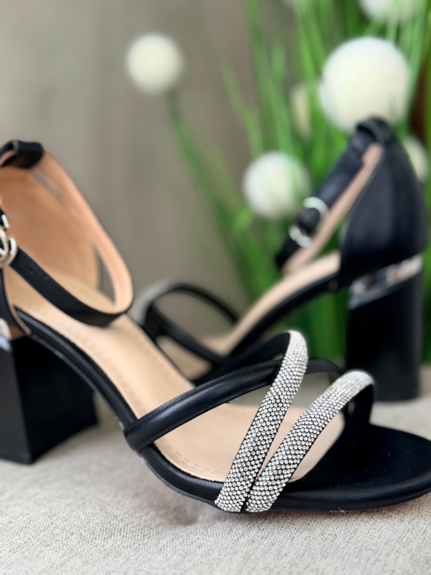 Sandale elegante negre LAURA