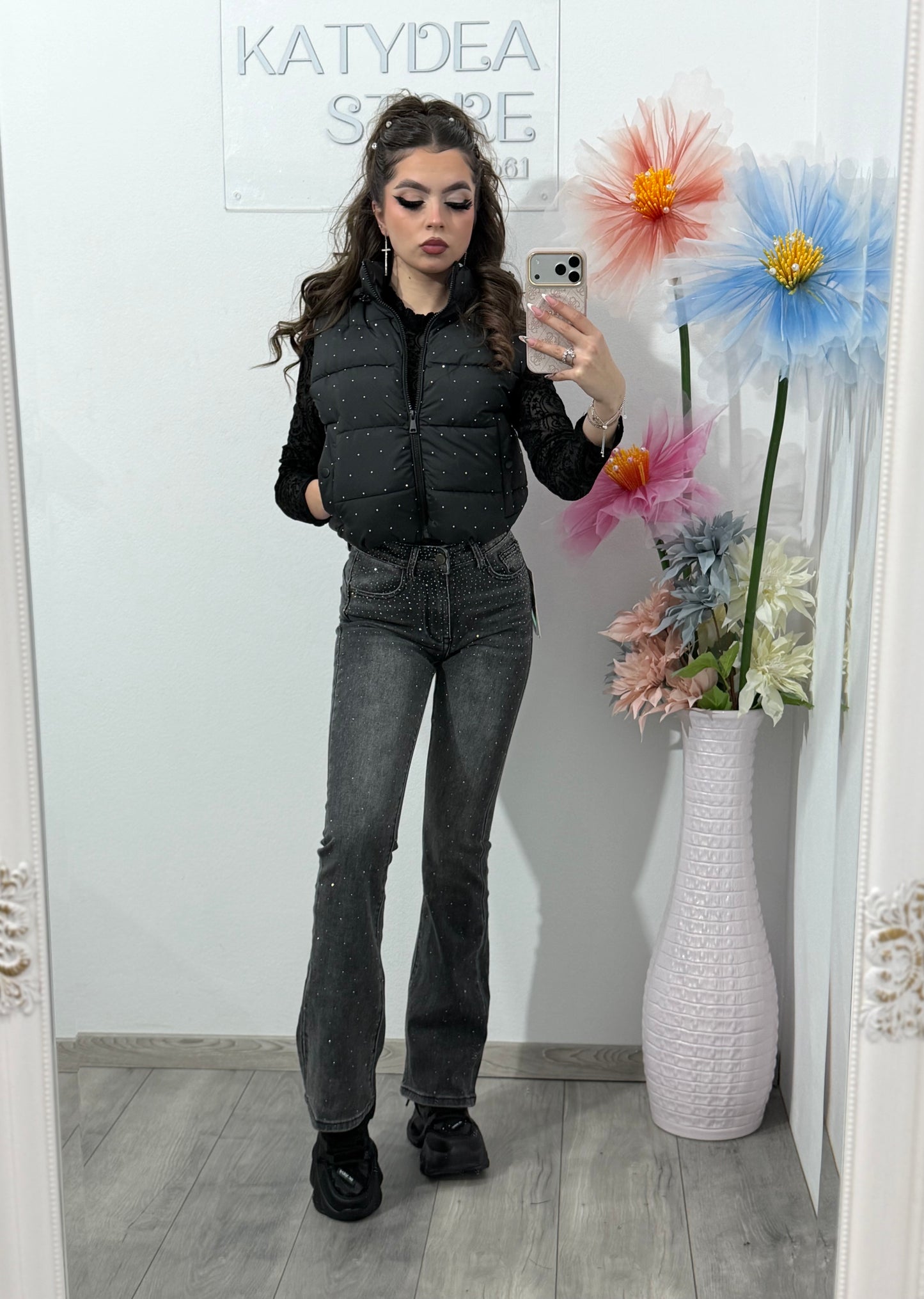 Vesta neagră cu cristale ștanțate ANDREEA