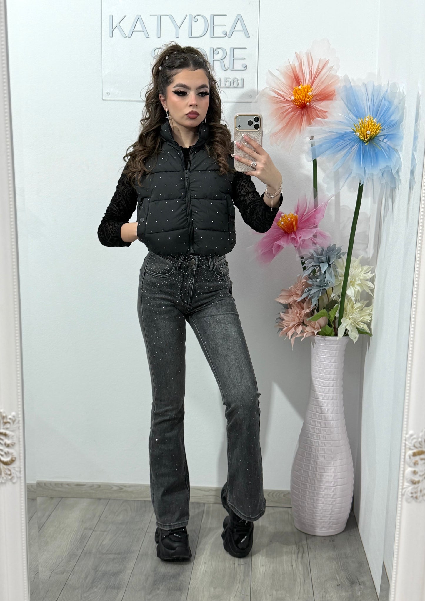 Vesta neagră cu cristale ștanțate ANDREEA