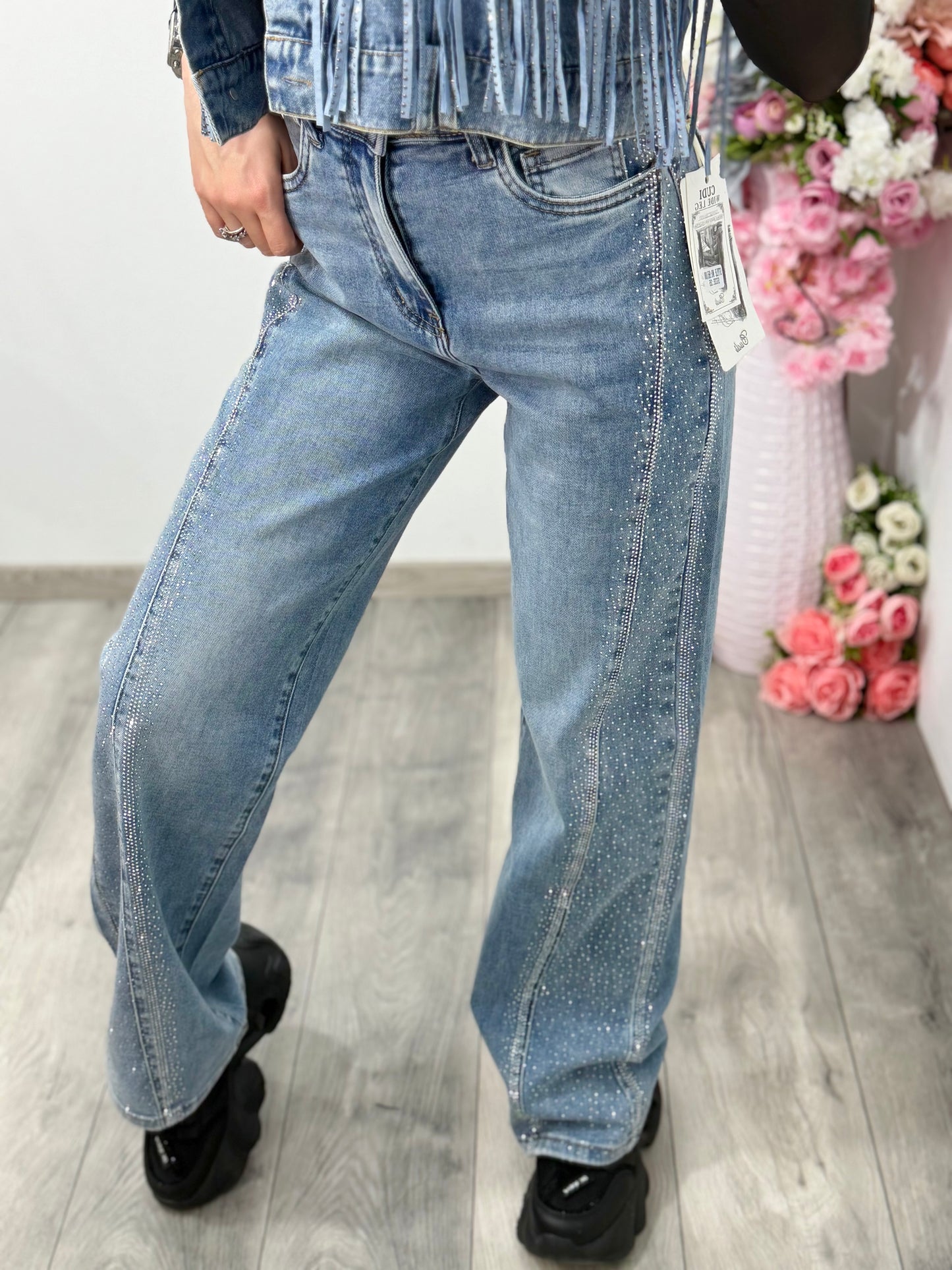 Blugi dama wideleg cu aplicatii decorative 95100