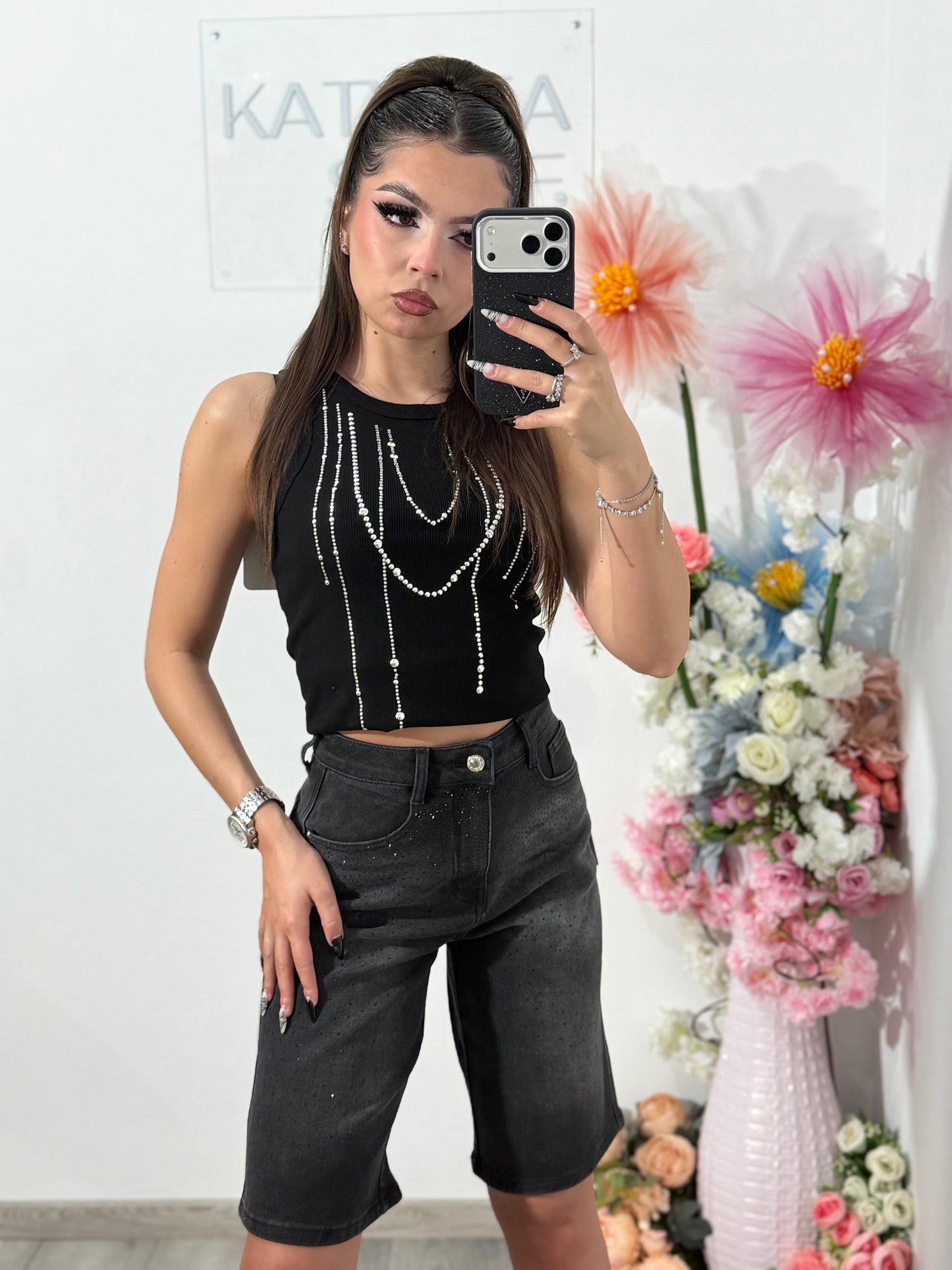 Pantaloni tip bermude negri cu cristale OANA