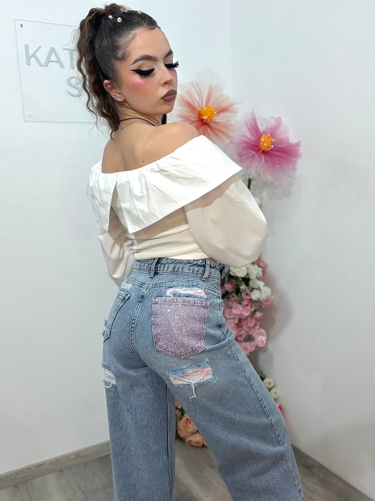 Jeans WideLeg cu buzunar cu piatra roz ștanțată ANELIS