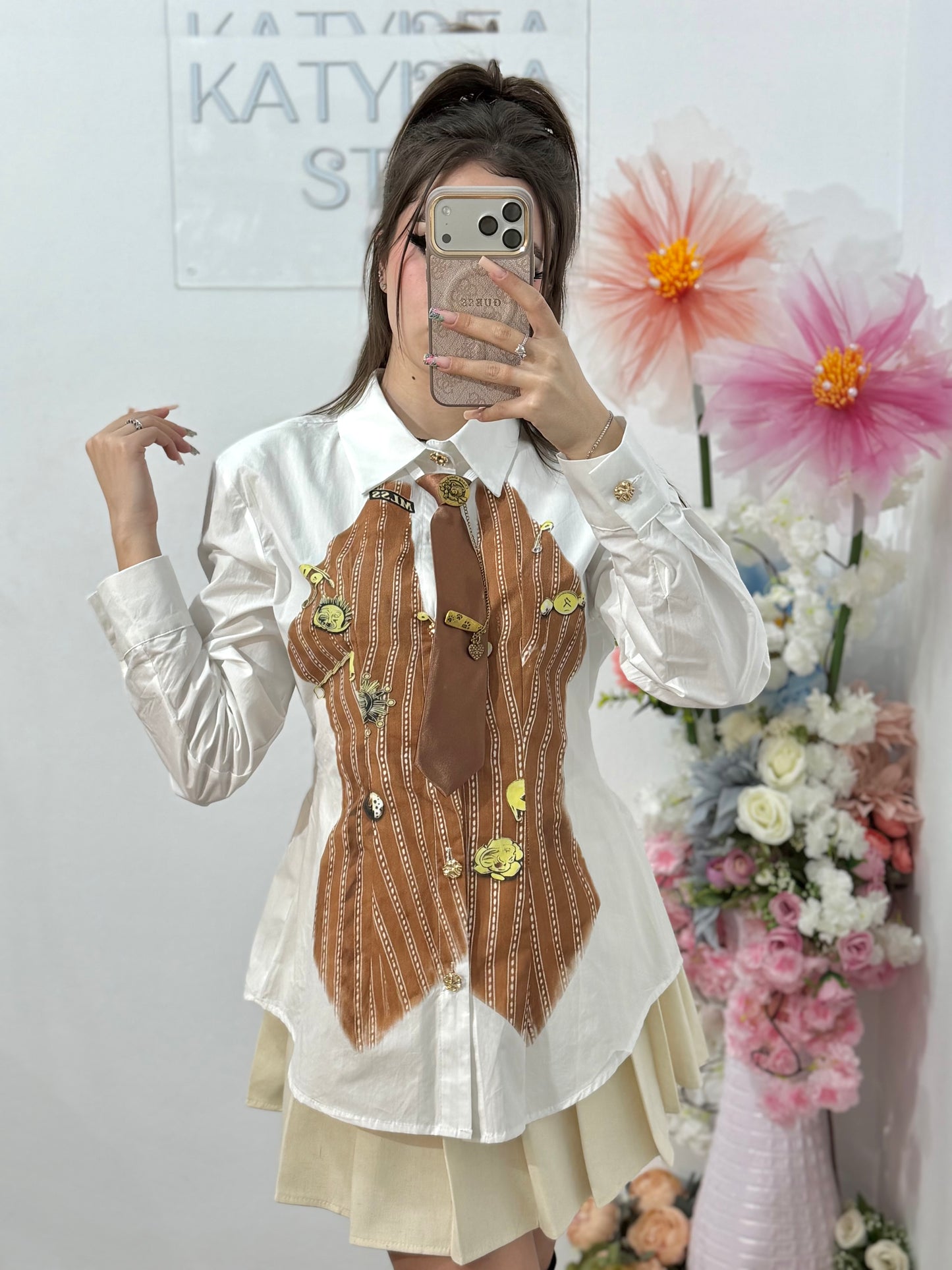 Cămașă elegantă cu detalii aurii și cravată MORENA