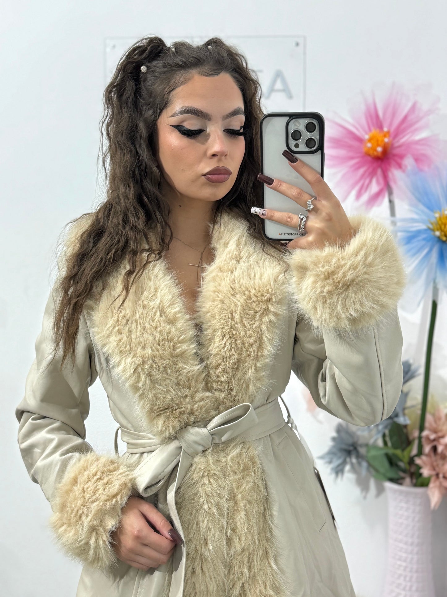 Geacă din piele ecologică și blană bej Wanda