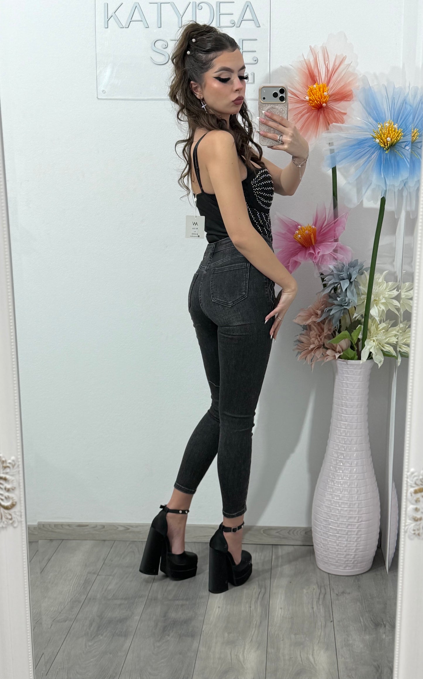 Jeans skinny gri cu cristale ștanțate DANY