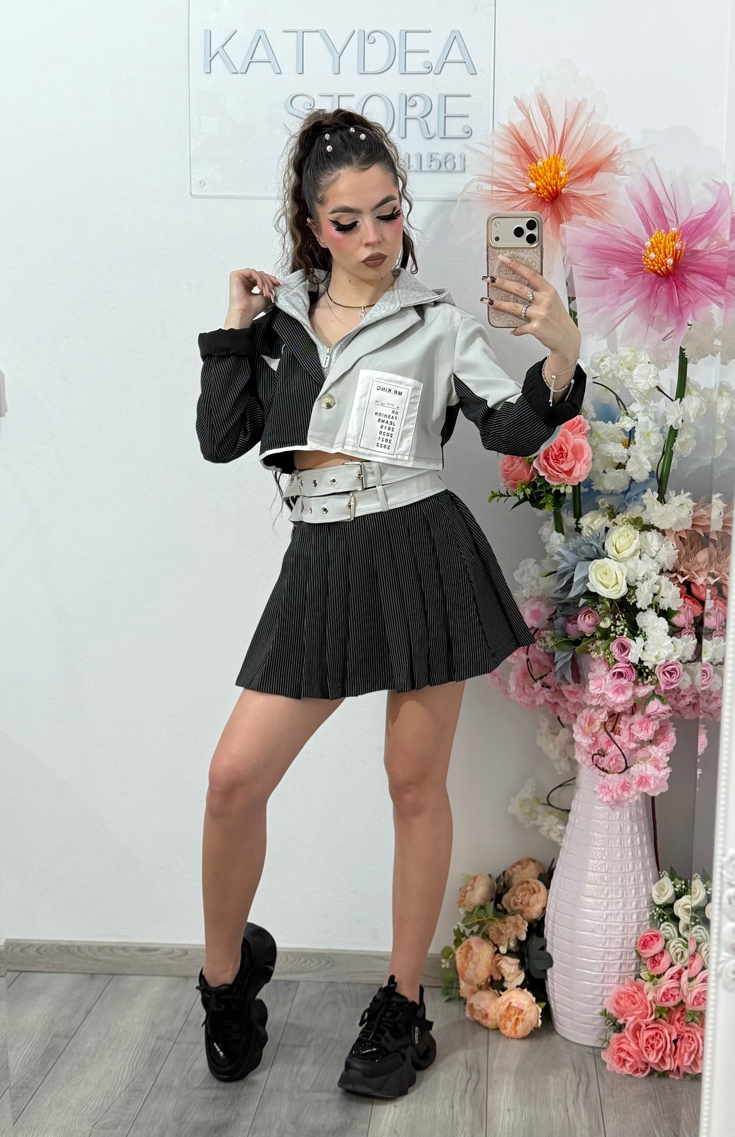 Compleu cu fustă plisată și jachetă ELSA