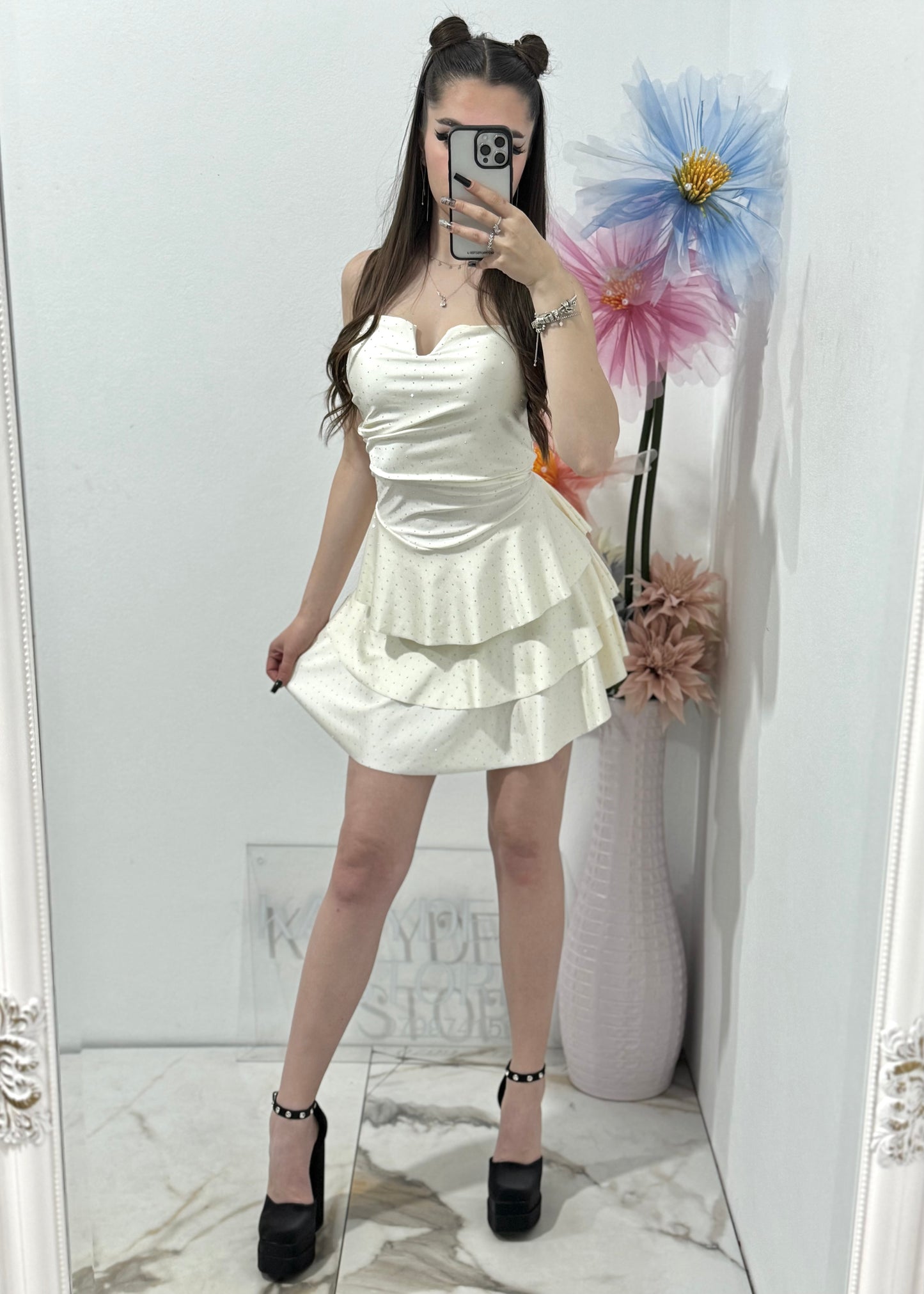Rochie elegantă crem Zonia