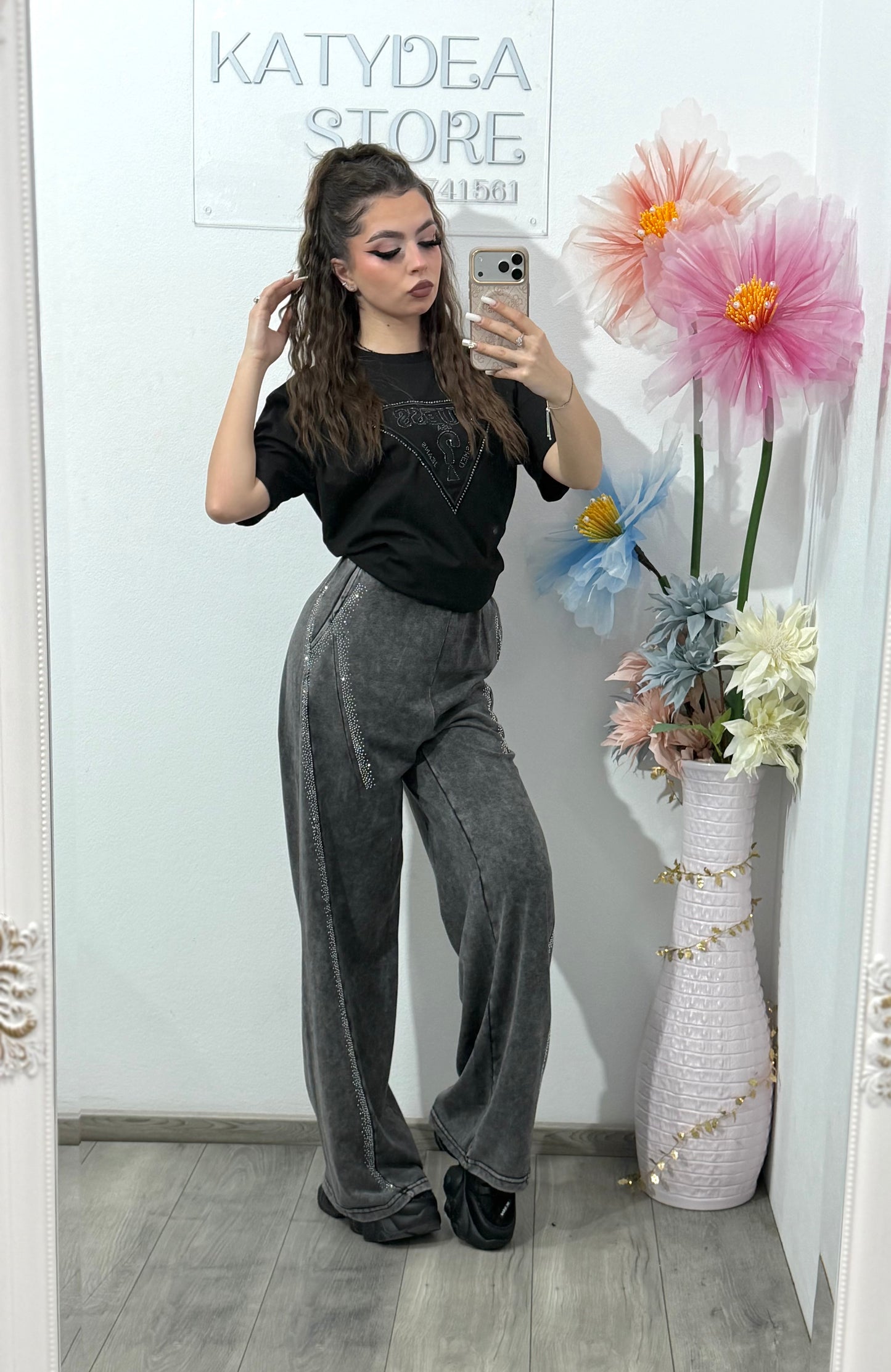 Pantaloni grey cu cristale ștanțate DIANA