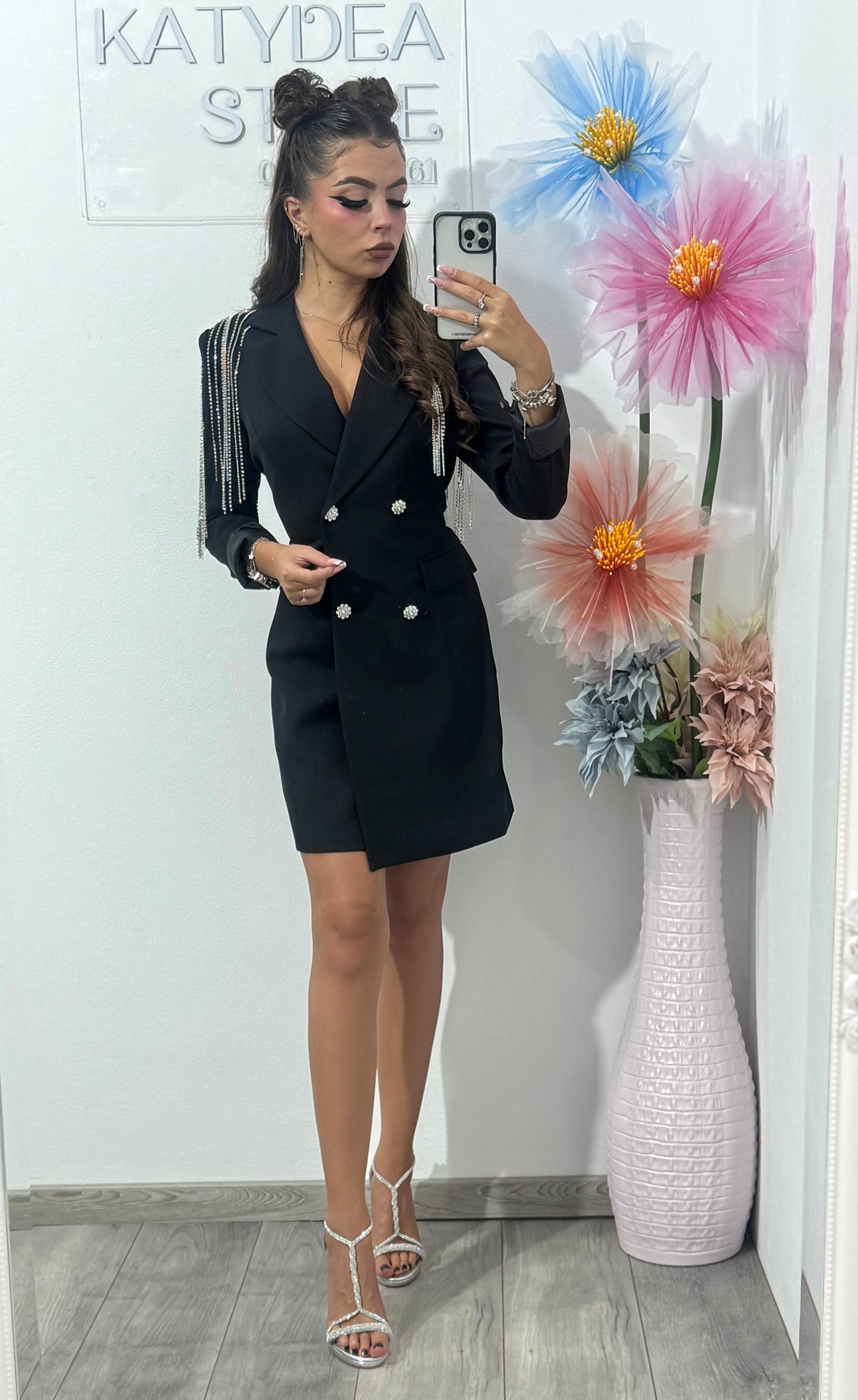 Rochie tip sacou cu epoleți neagră Jessica