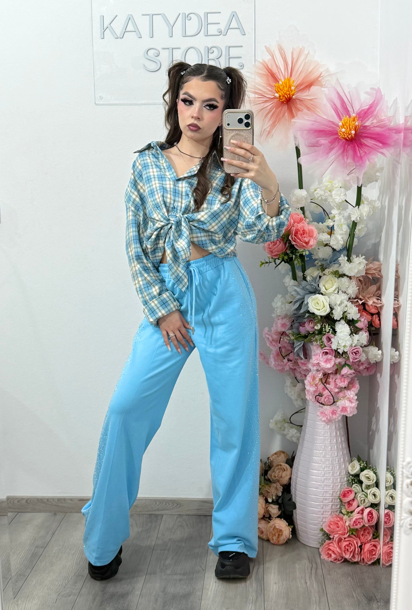 Pantaloni WideLeg bleu cu cristale ștanțate