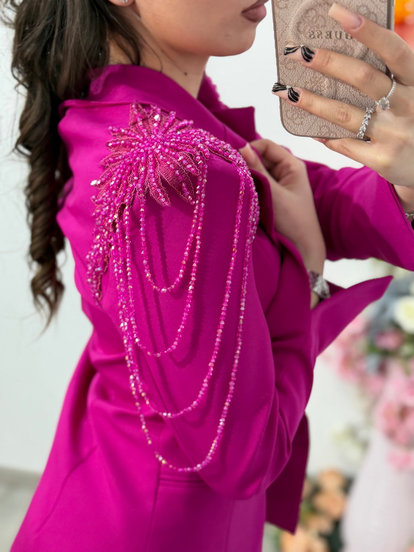 Compleu elegant cu detalii luxuriante fucsia  MAYA