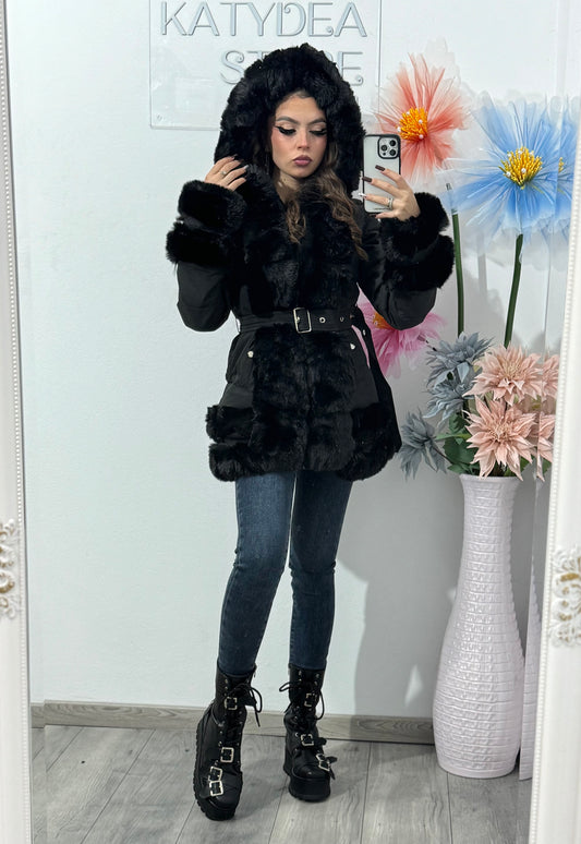 Geacă neagră cu blăniță DEEA