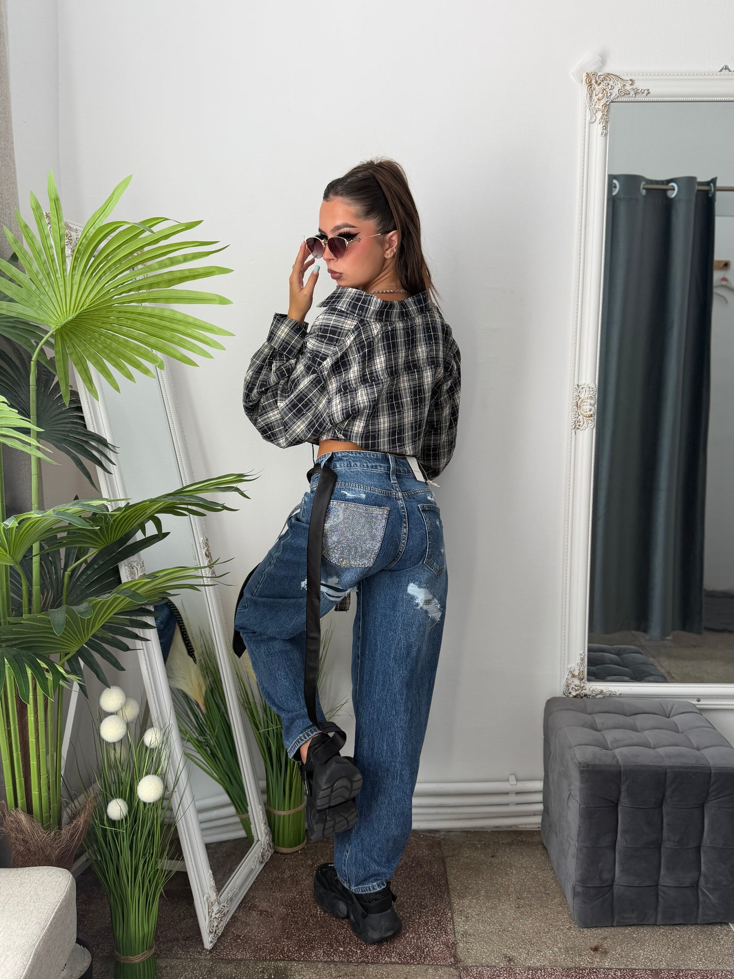 Jeans albaștri BalloonFit cu buzunar accesorizat