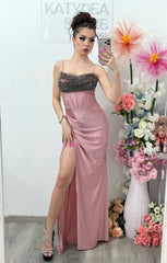 Rochie elegantă cu cristale roz pudră Katherine