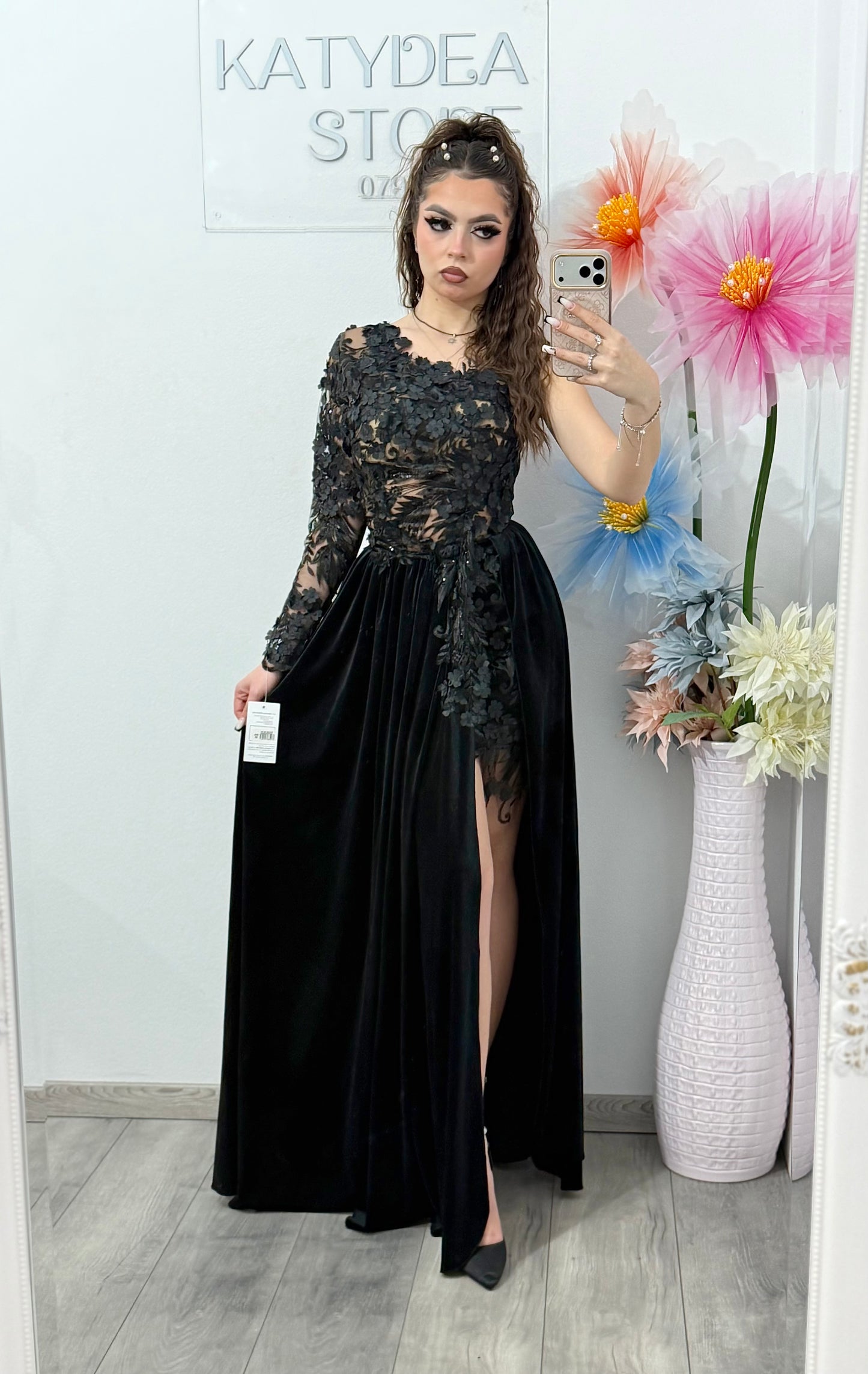 Rochie neagră spectaculoasă cu catifea și dantelă DELUX