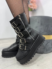 Bocanci cu talpă groasă și catarame ZONIA