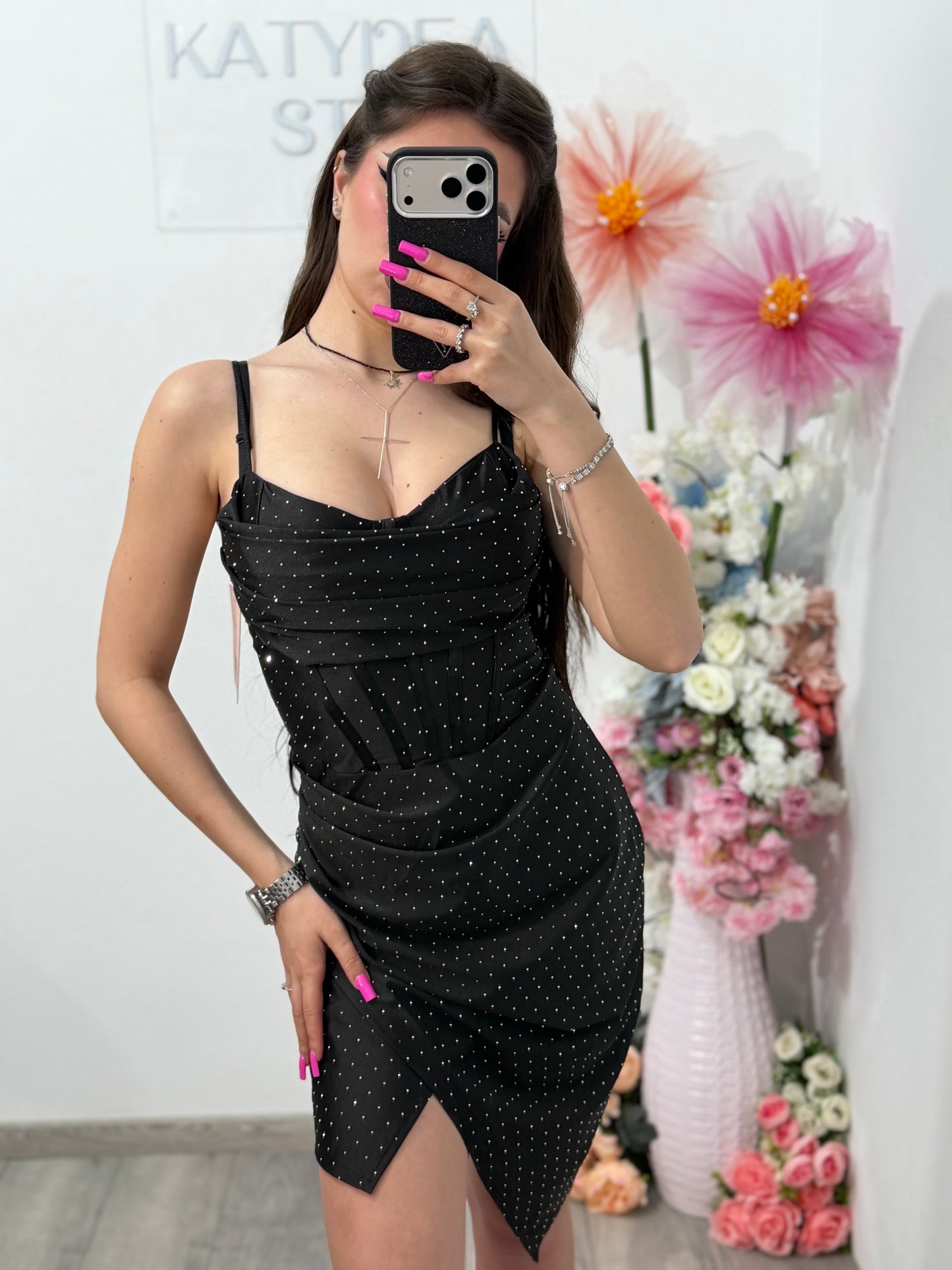Rochie scurtă neagră cu cristale ștanțate argintii IOANA