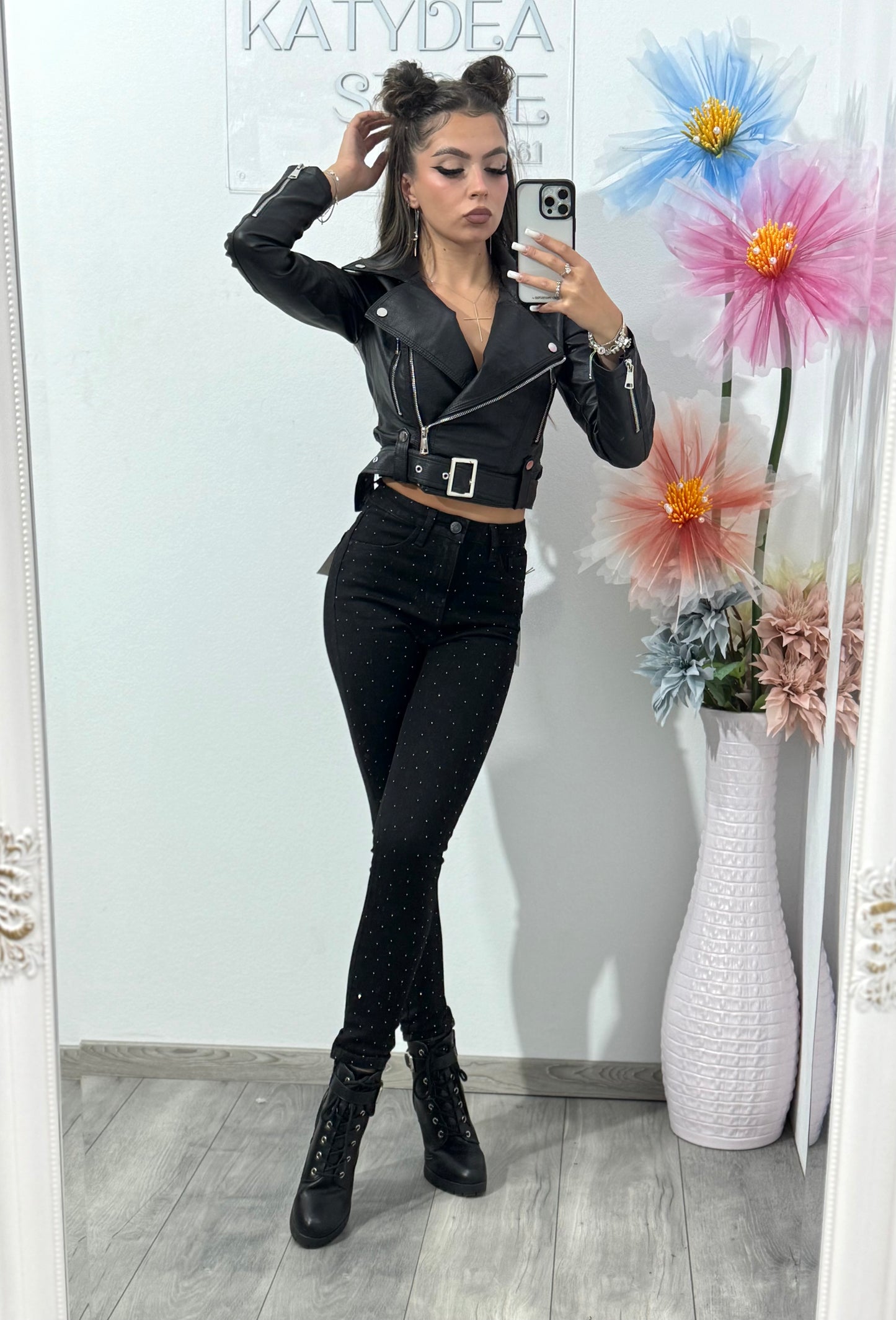 Jeans skinny negri Carla cu cristale ștanțate