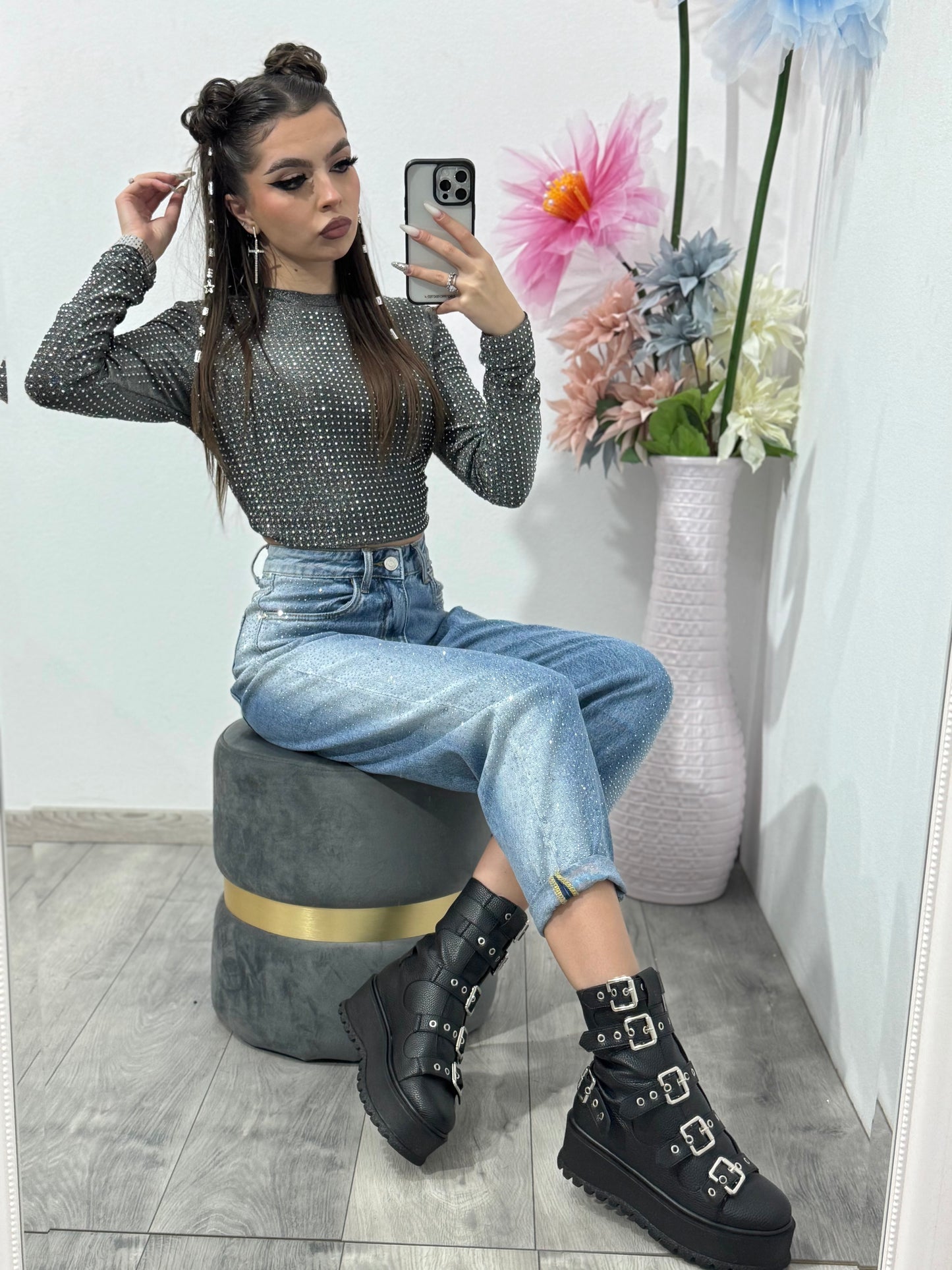 Blugi momfit albaștri cu cristale RALUKA